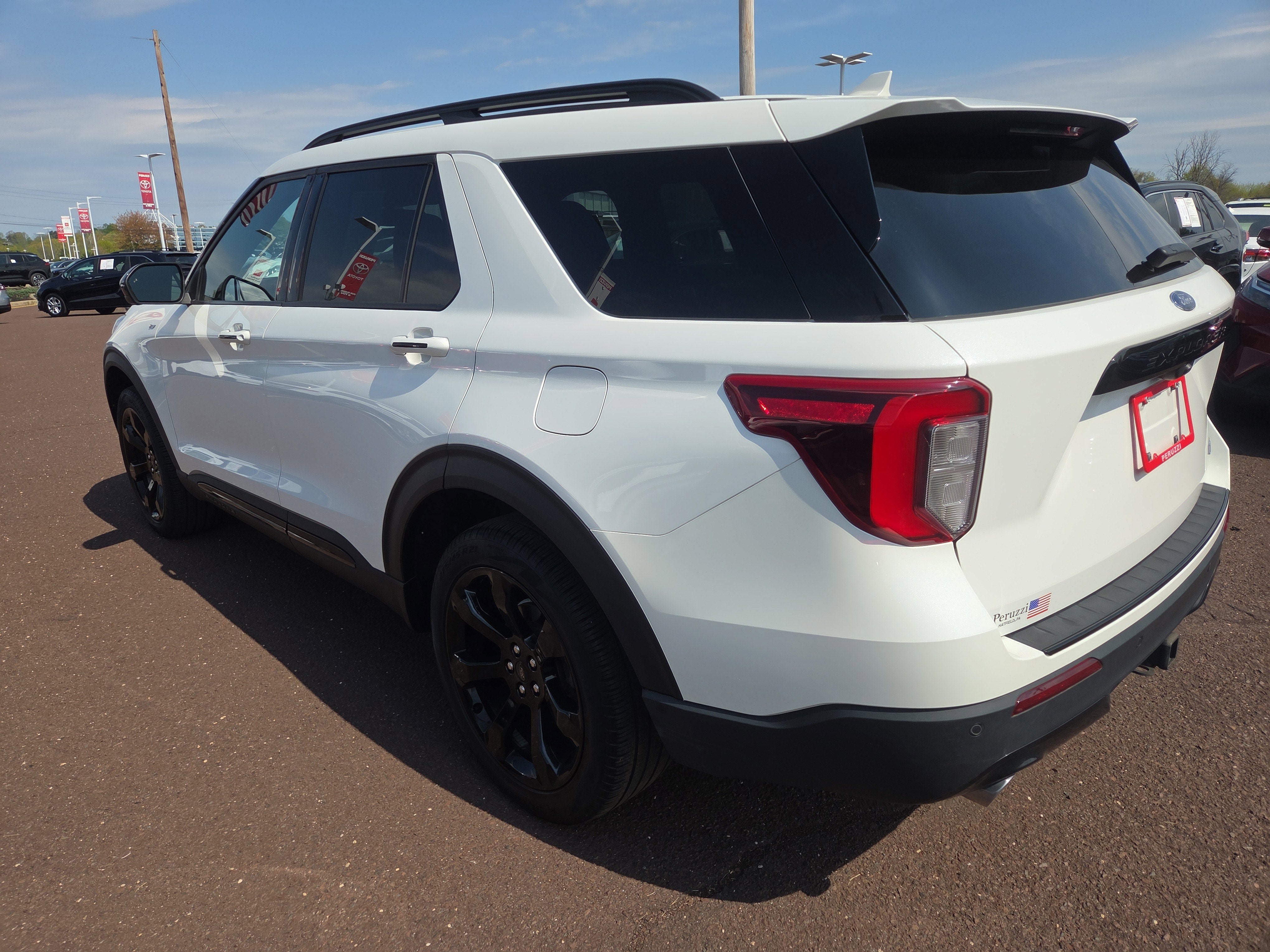 2023 Ford Explorer ST-Line