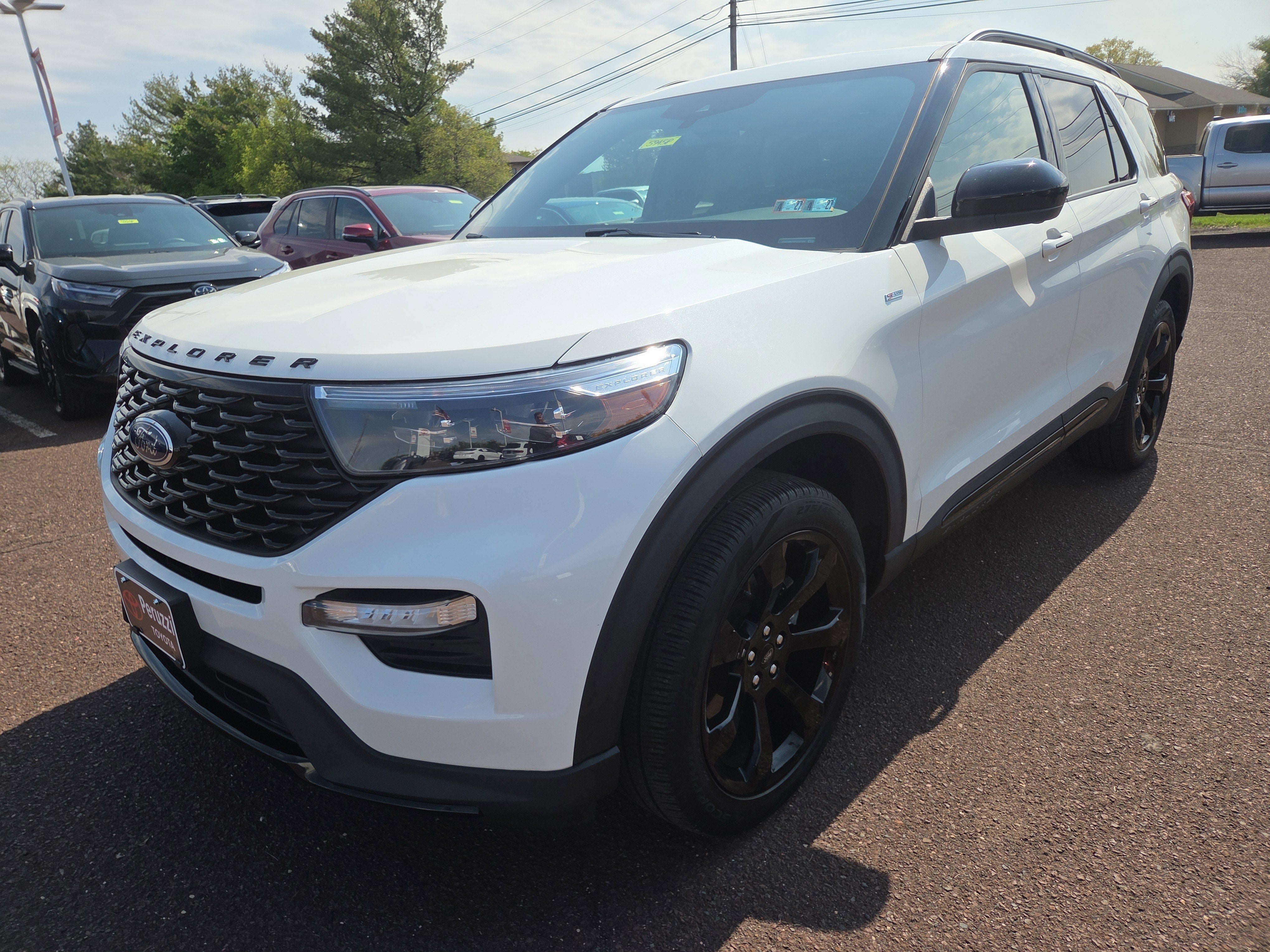 2023 Ford Explorer ST-Line