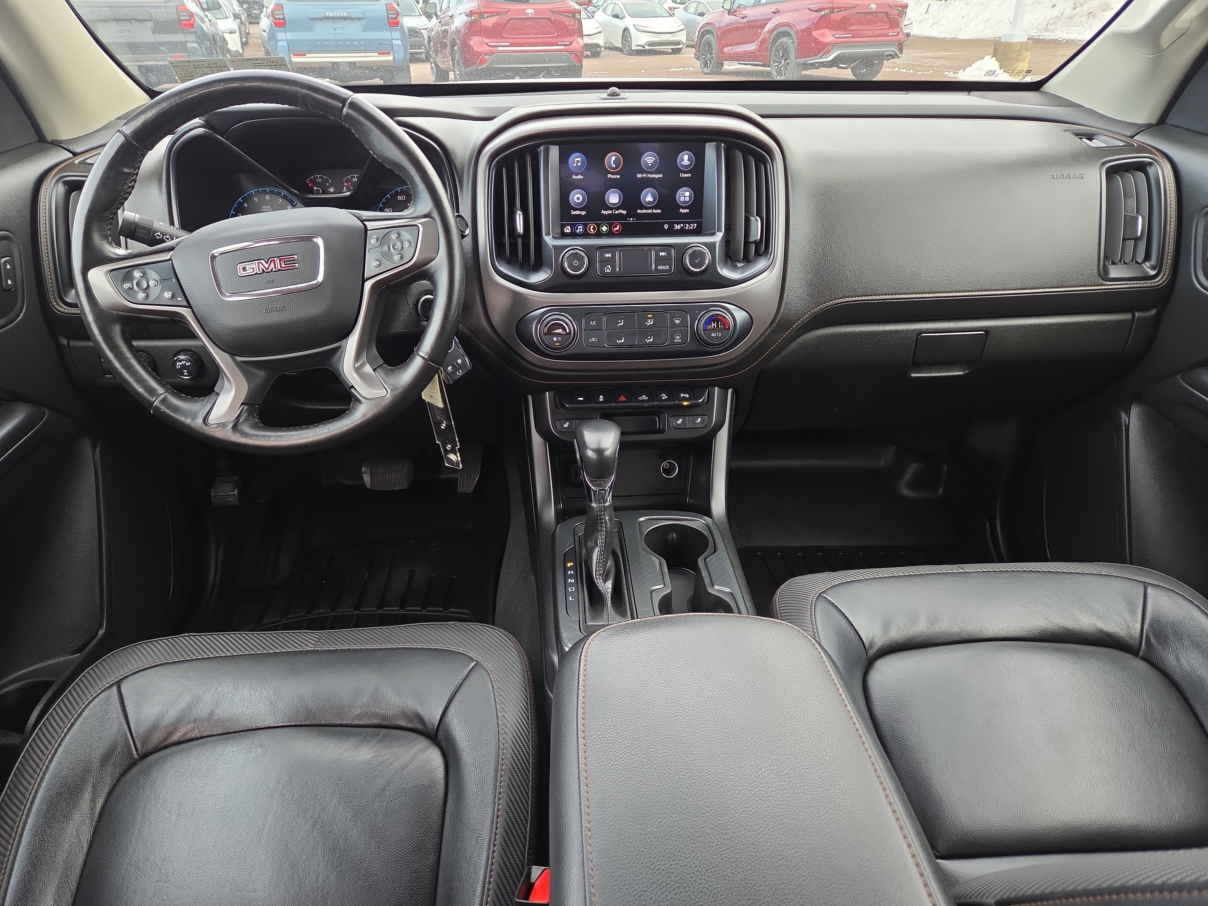 2022 GMC Canyon 4WD AT4 w/Leather