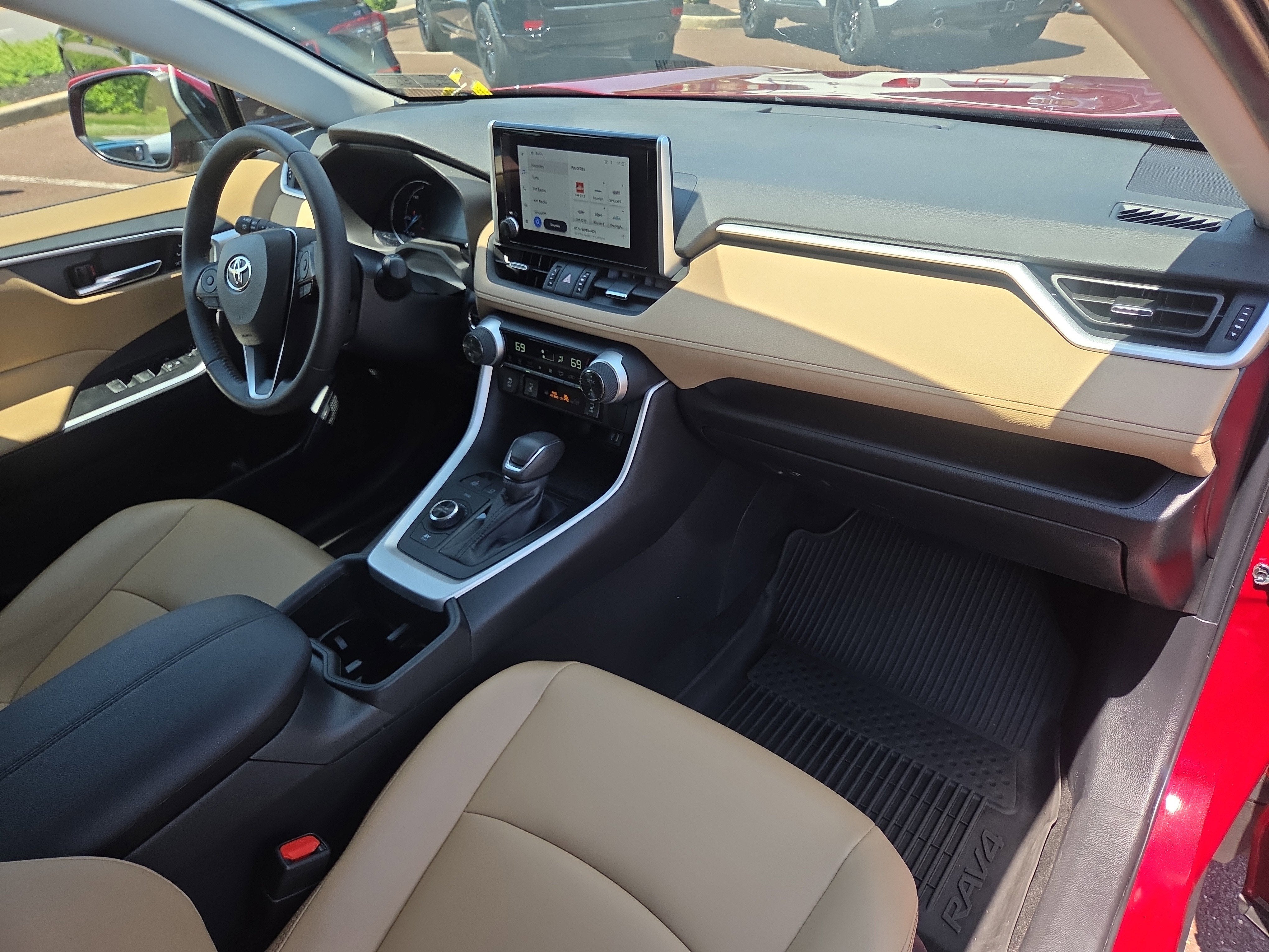 2024 Toyota RAV4 Hybrid XLE Premium