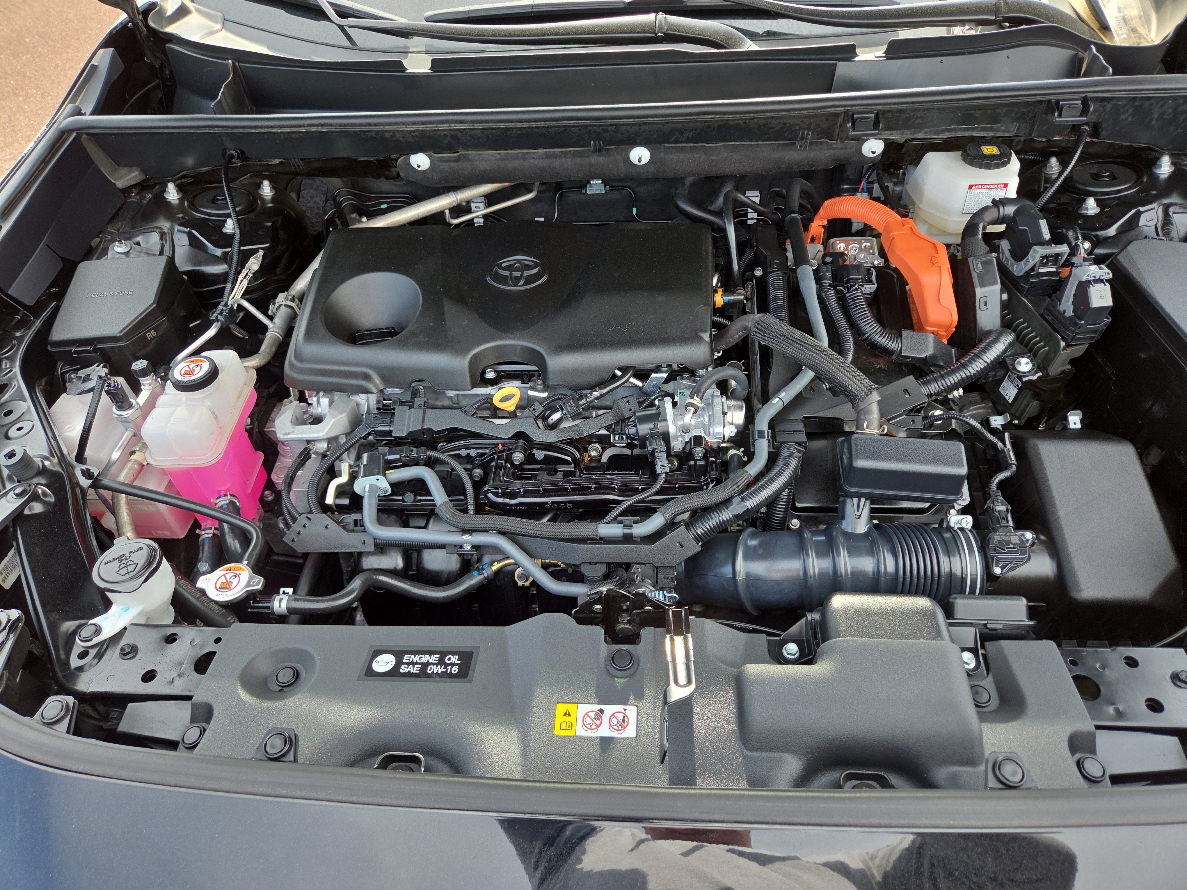 2024 Toyota RAV4 Hybrid SE