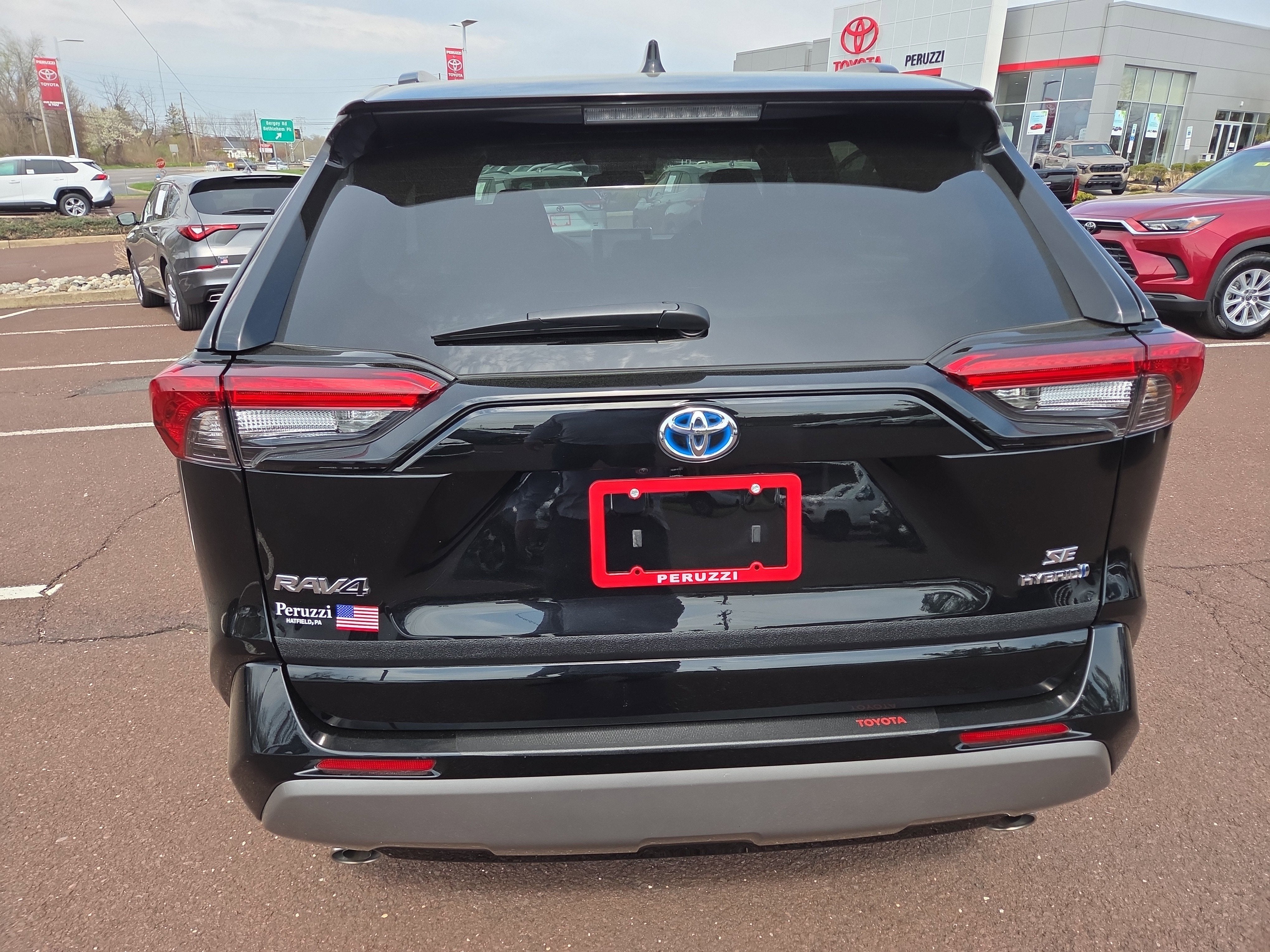 2024 Toyota RAV4 Hybrid SE