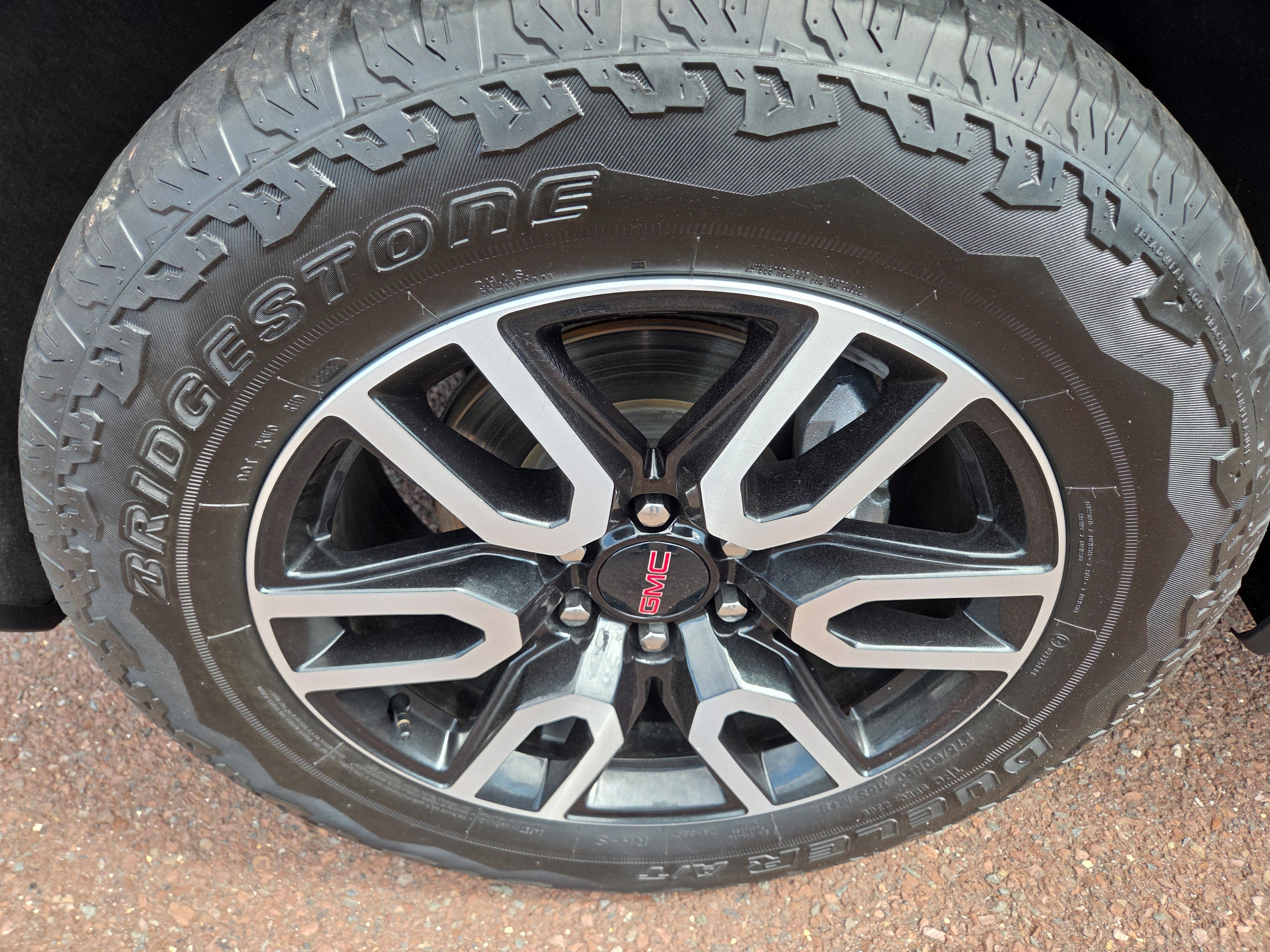 2024 GMC Sierra 1500 AT4