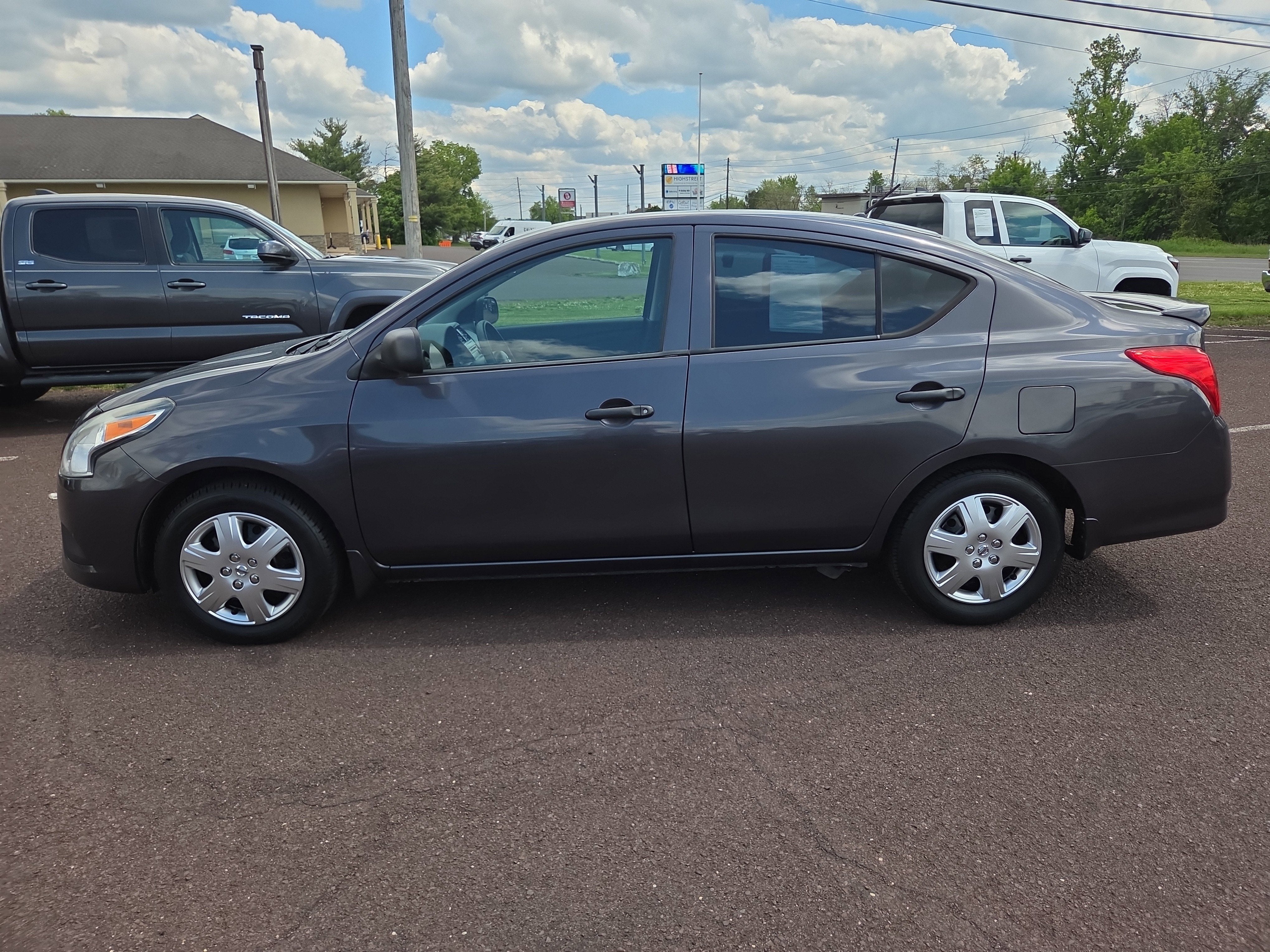 2015 Nissan Versa S Plus