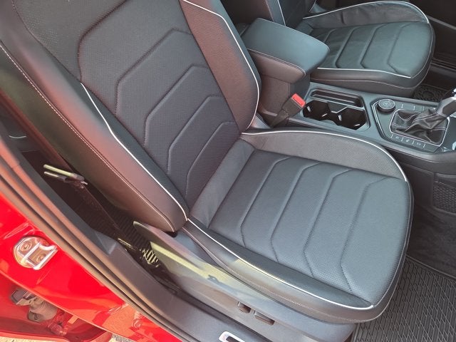 2024 Volkswagen Tiguan SEL R-Line