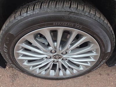 2022 Toyota Avalon Hybrid Limited