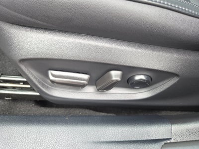 2022 Toyota Avalon Hybrid Limited