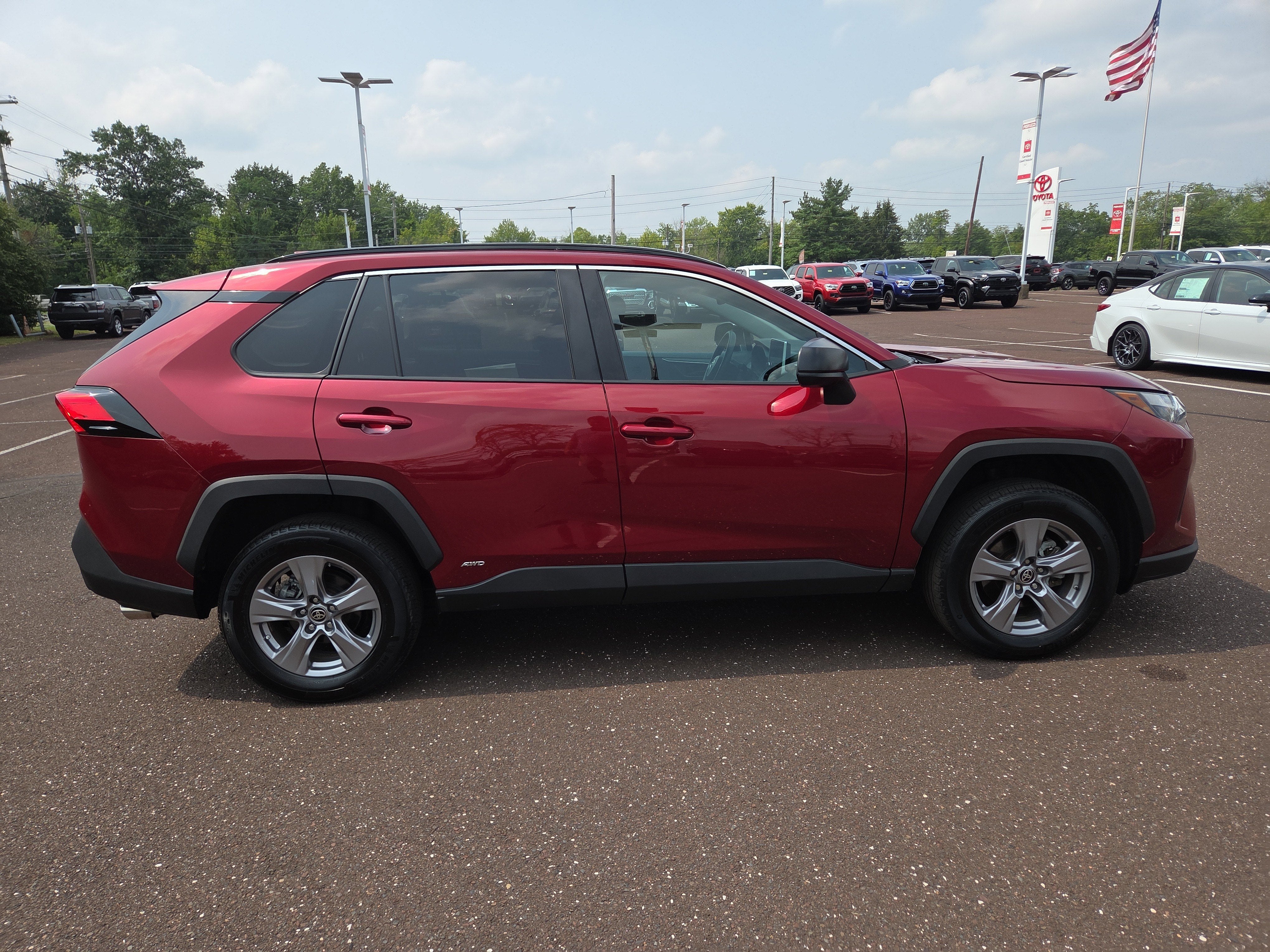 2023 Toyota RAV4 Hybrid LE