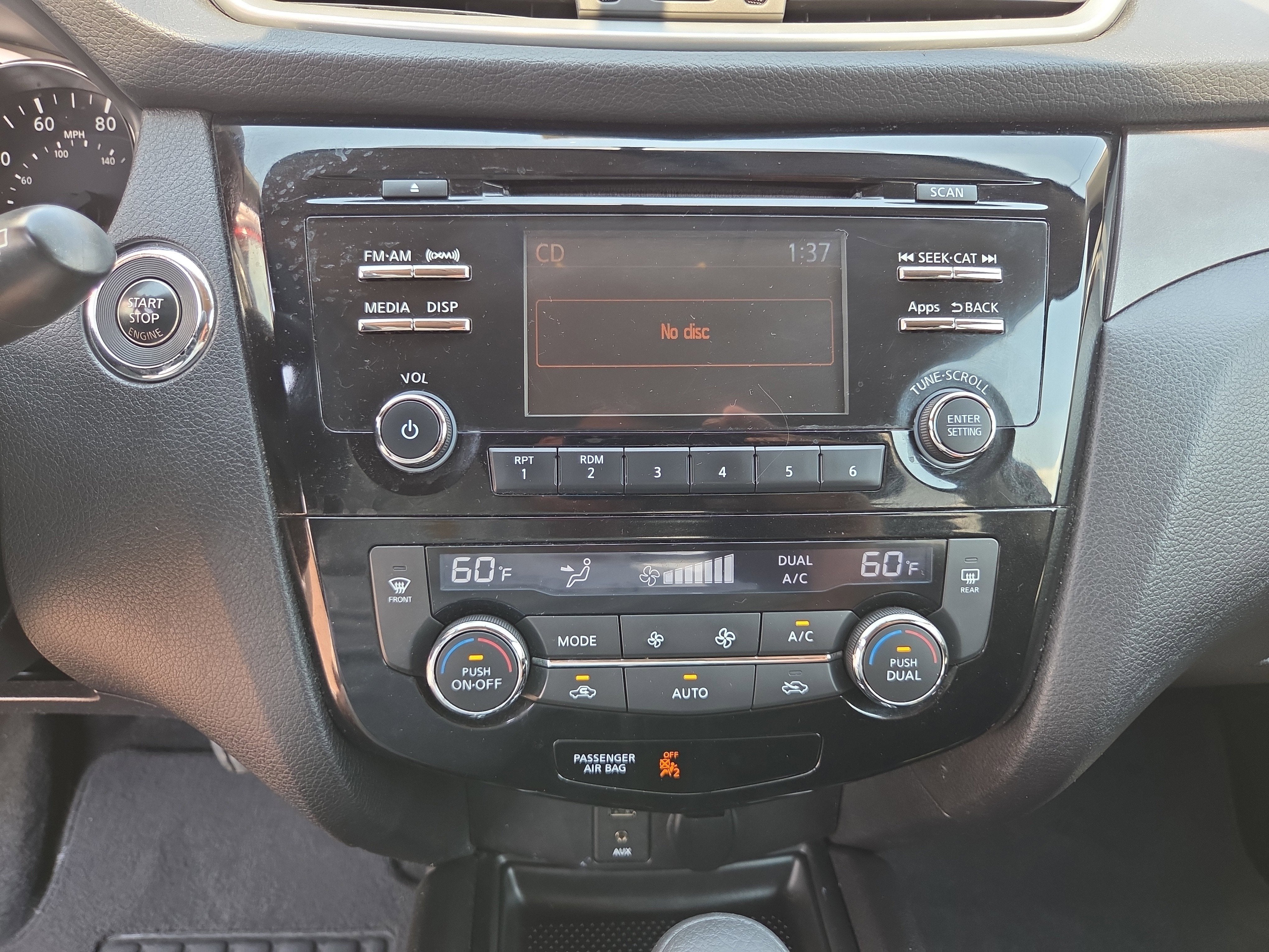 2015 Nissan Rogue SV