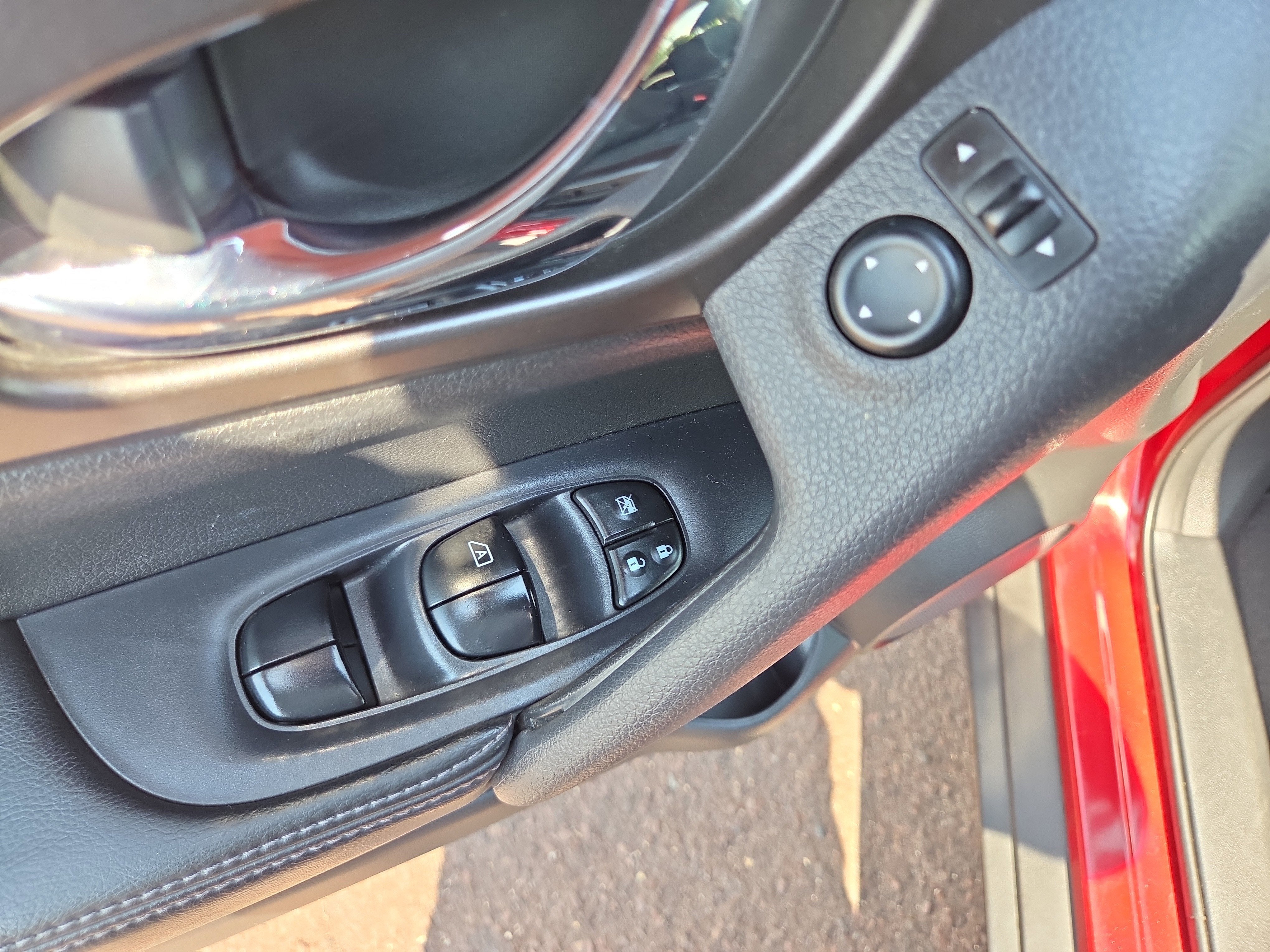 2015 Nissan Rogue SV