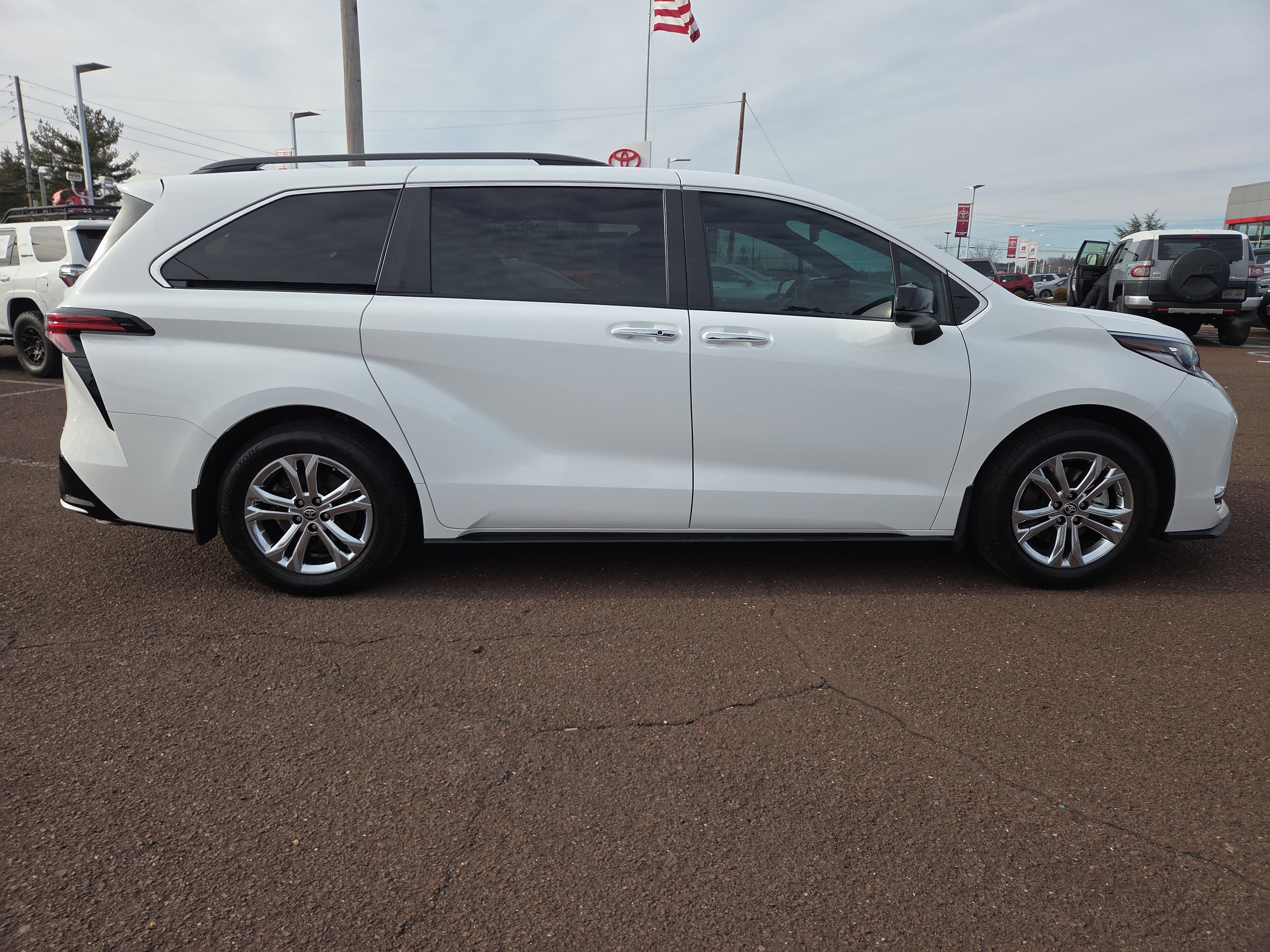 2023 Toyota Sienna XSE