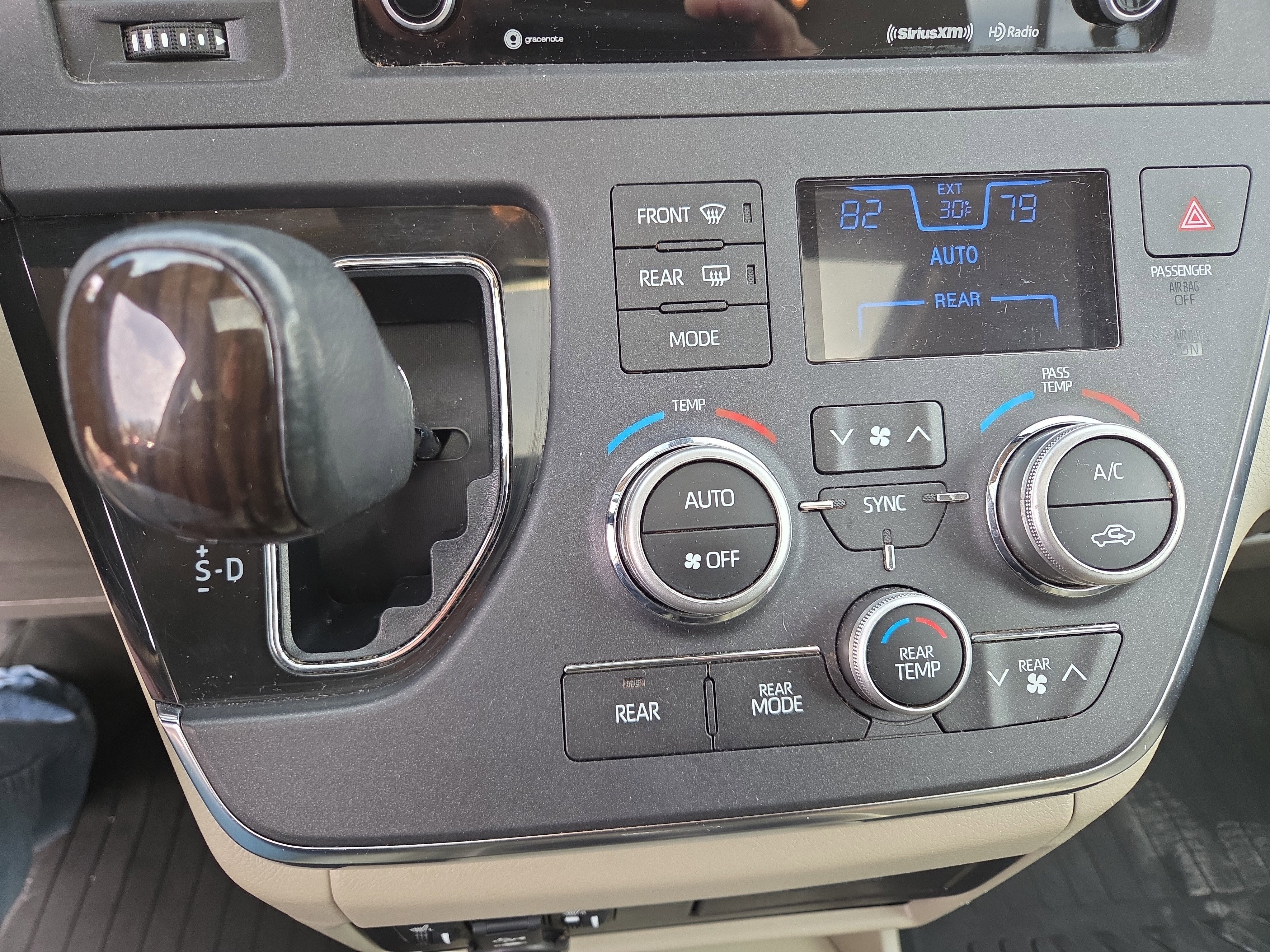 2019 Toyota Sienna XLE