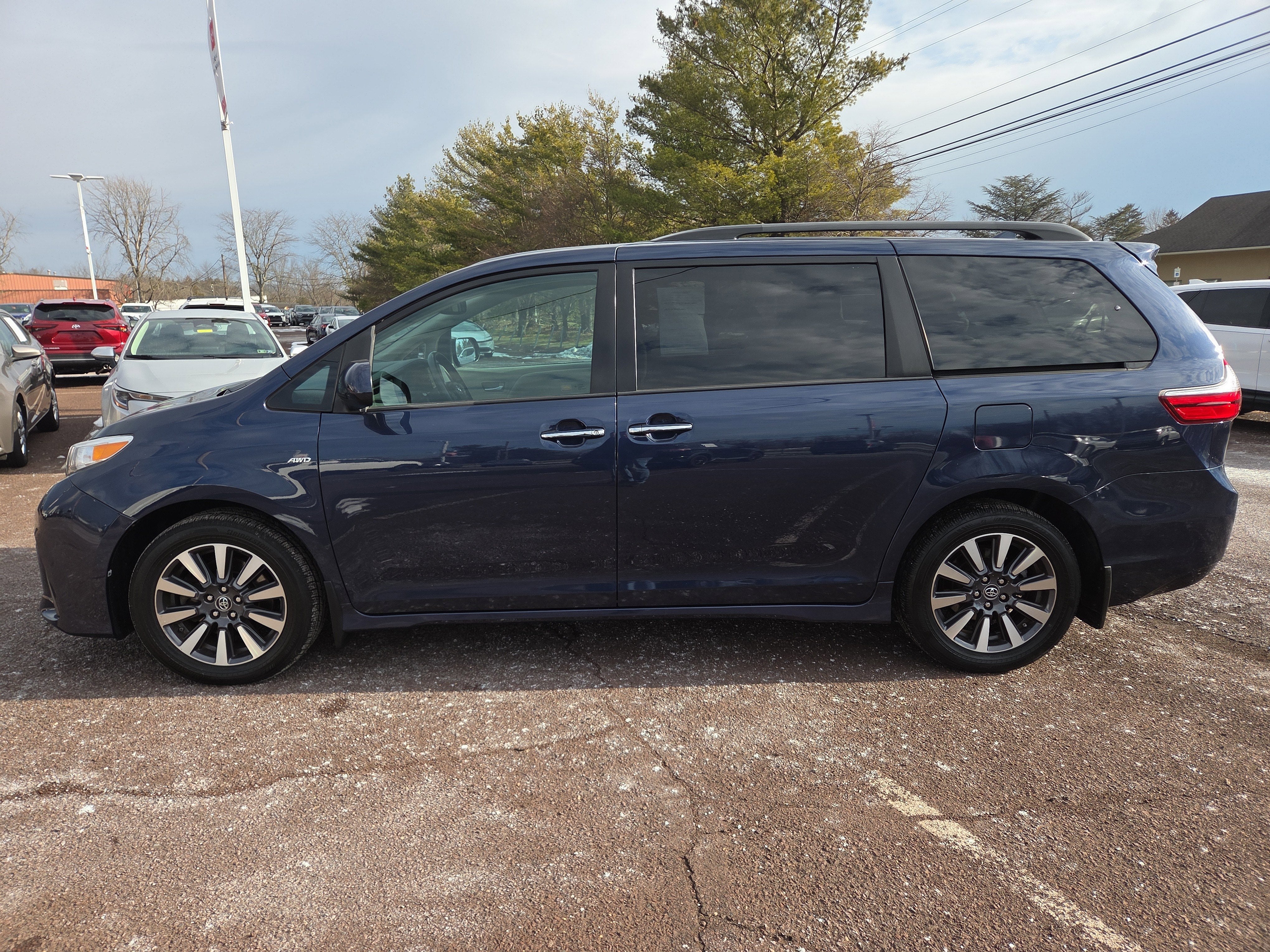 2019 Toyota Sienna XLE