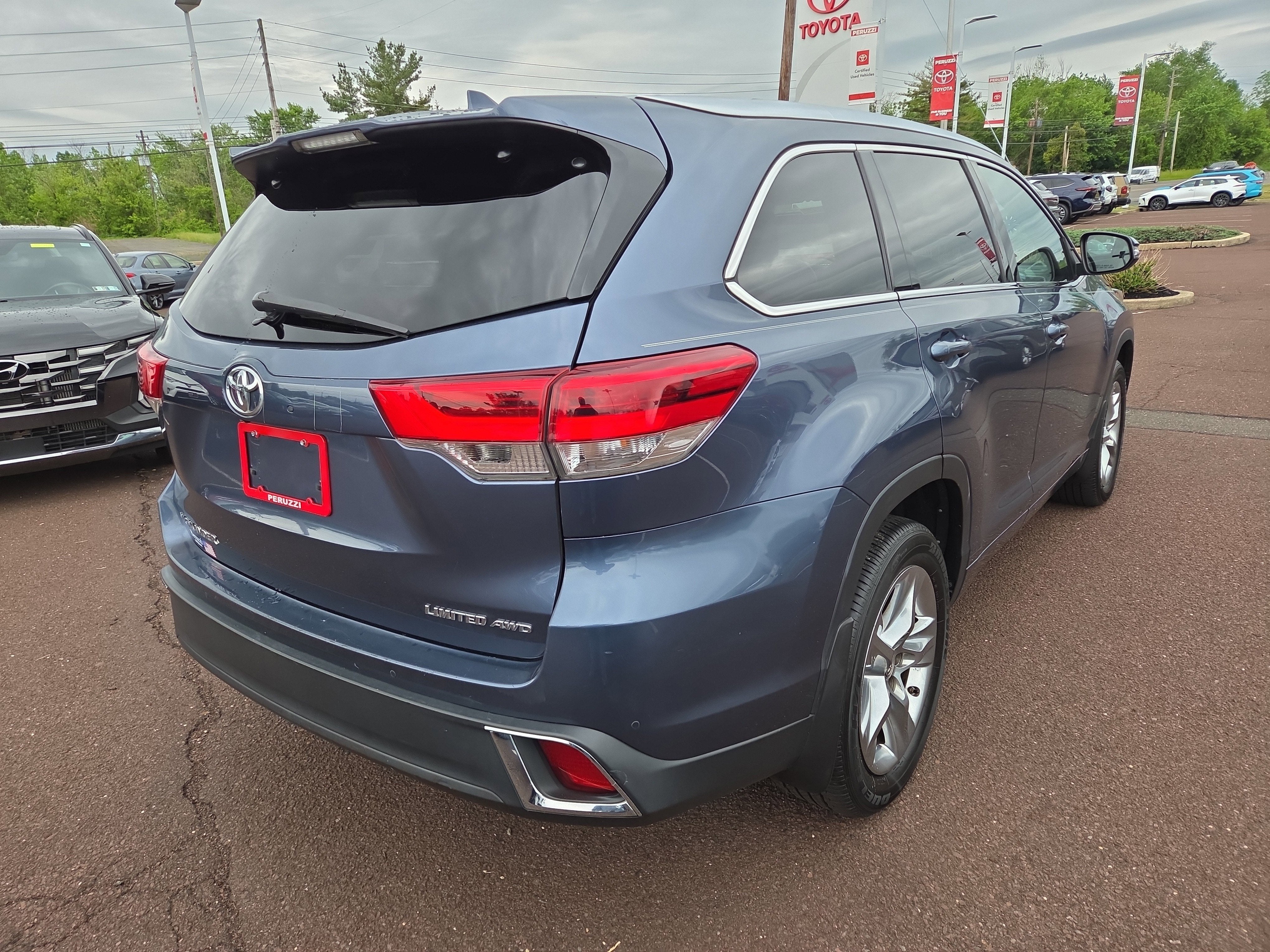 2017 Toyota Highlander Limited
