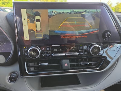 2023 Toyota Highlander Hybrid Platinum