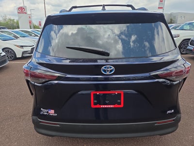 2025 Toyota Sienna XLE