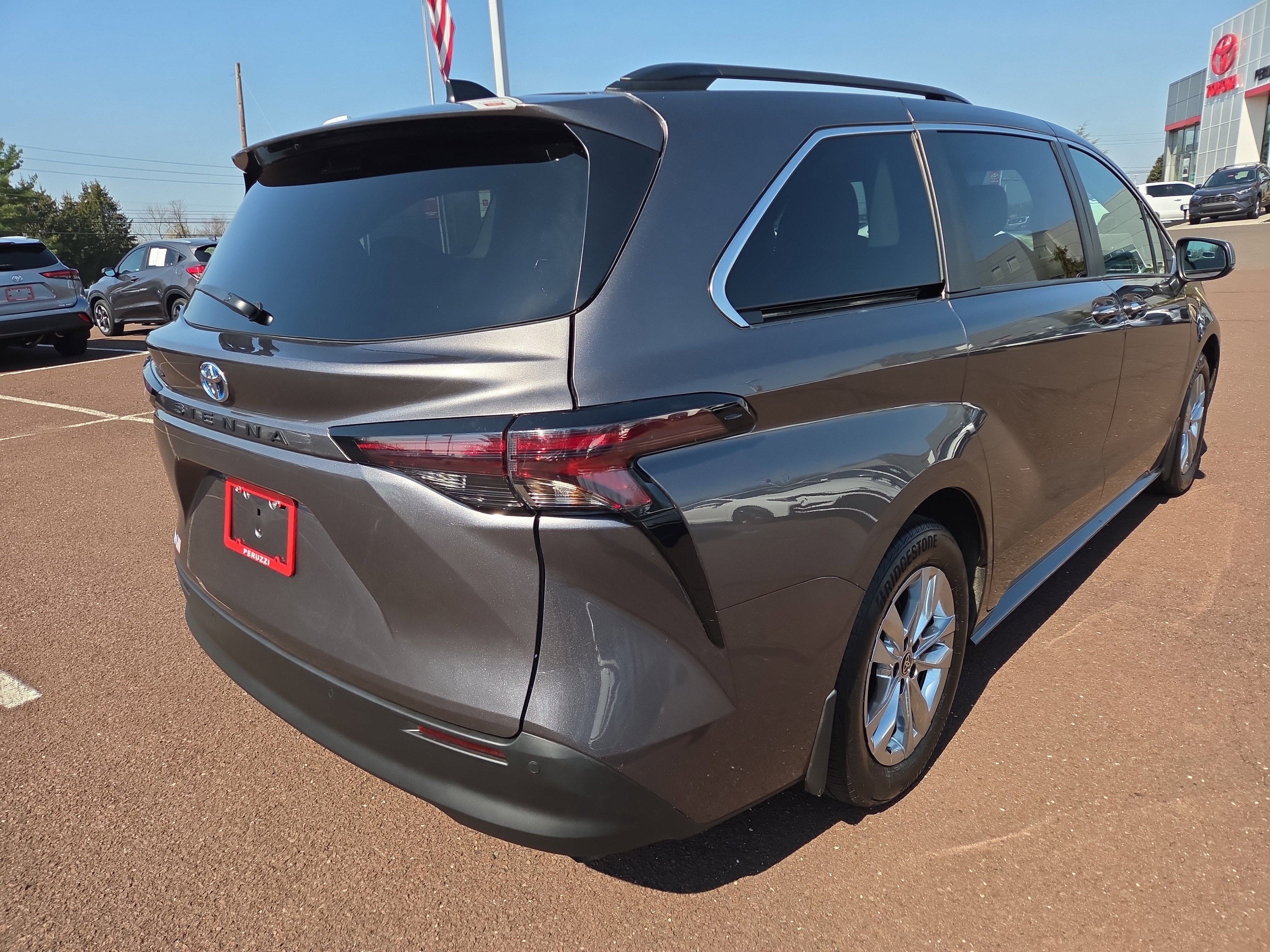 2023 Toyota Sienna XLE