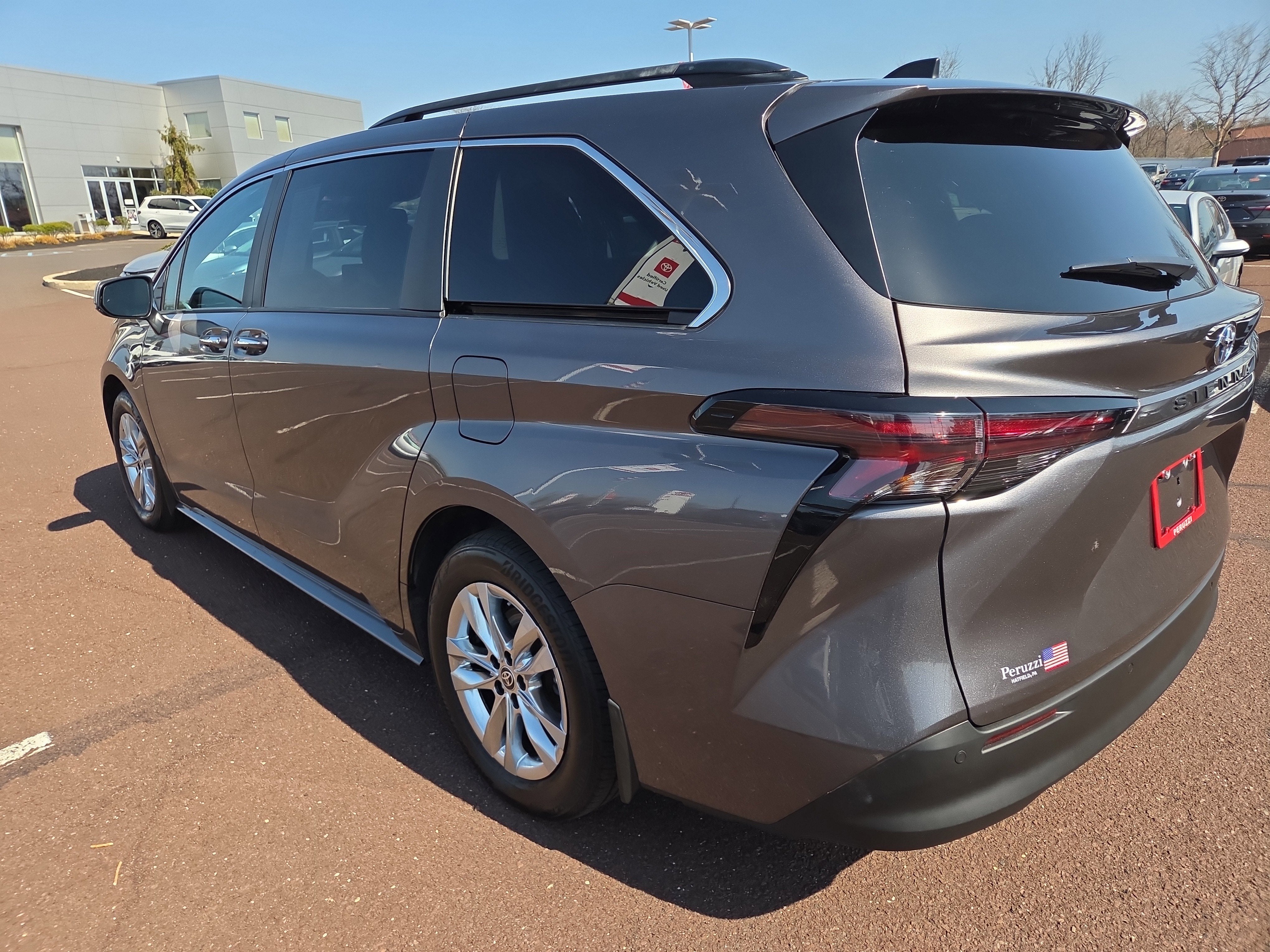 2023 Toyota Sienna XLE