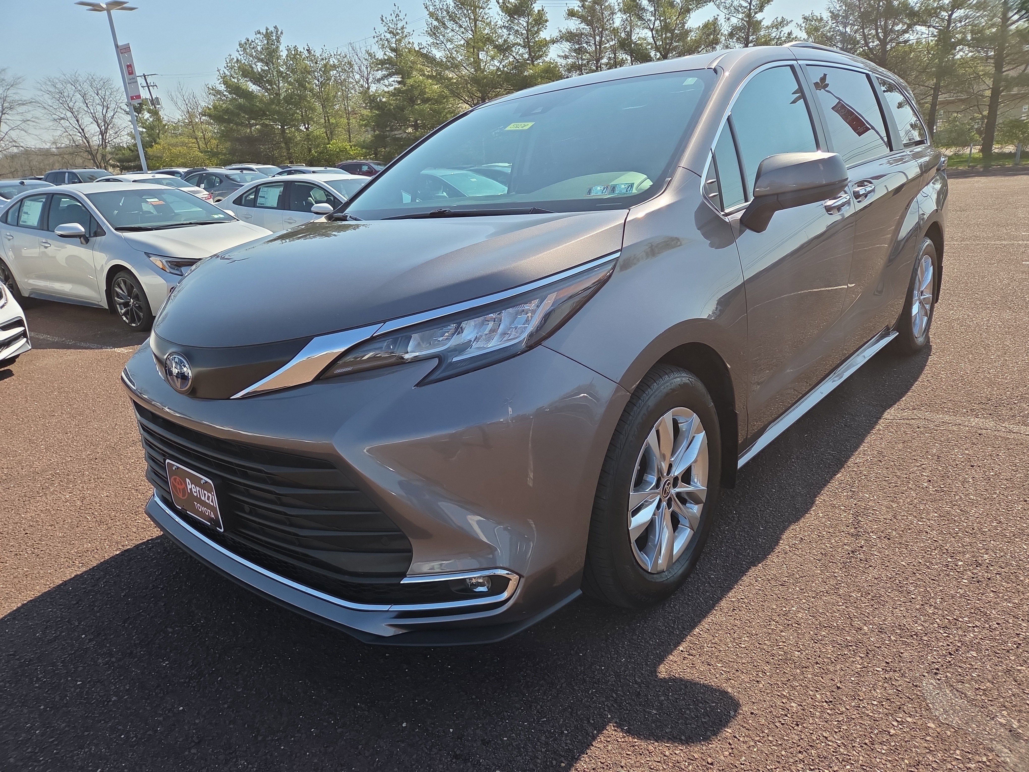2023 Toyota Sienna XLE