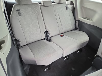 2024 Toyota Sienna LE