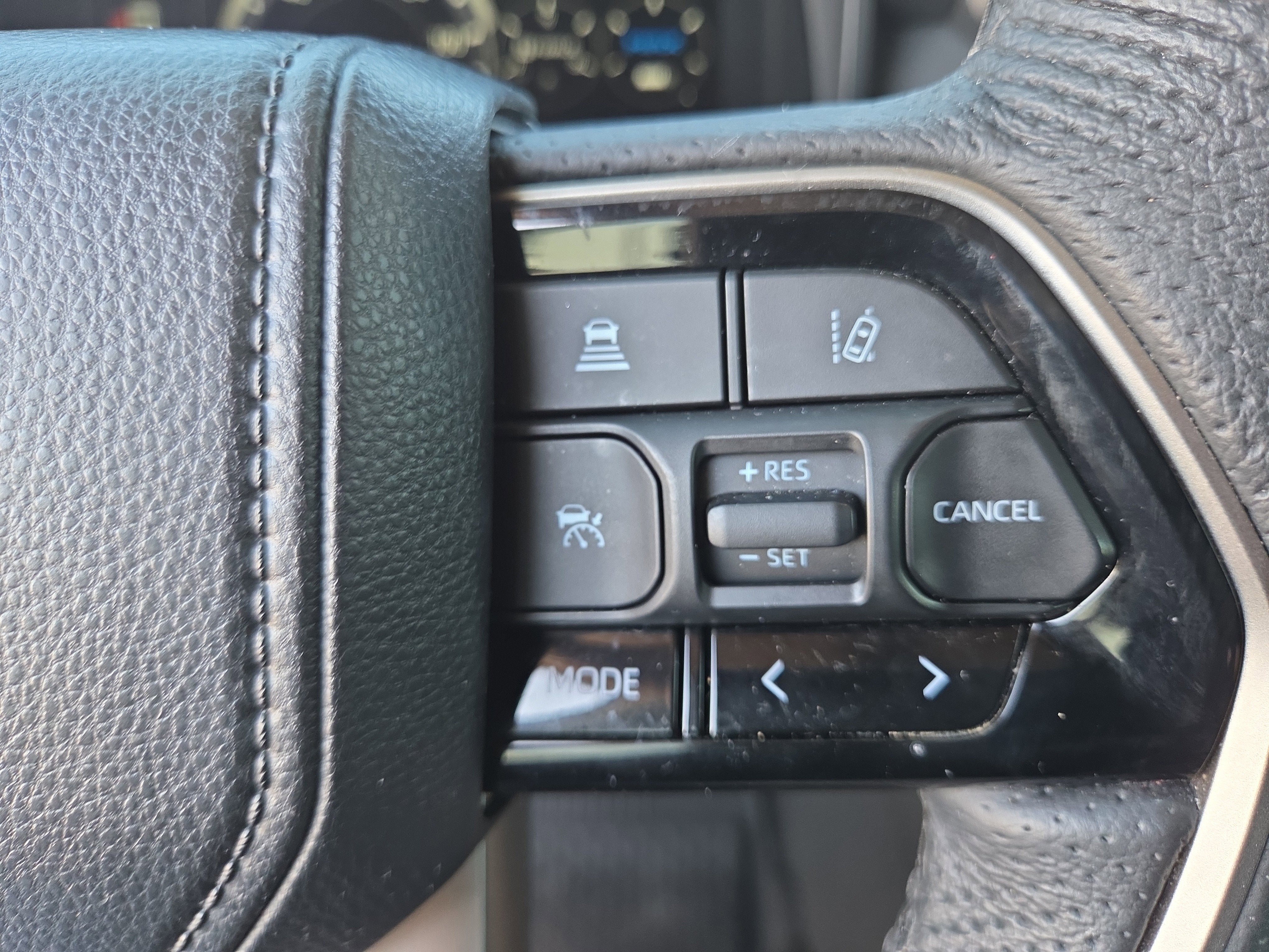 2023 Toyota Sequoia SR5