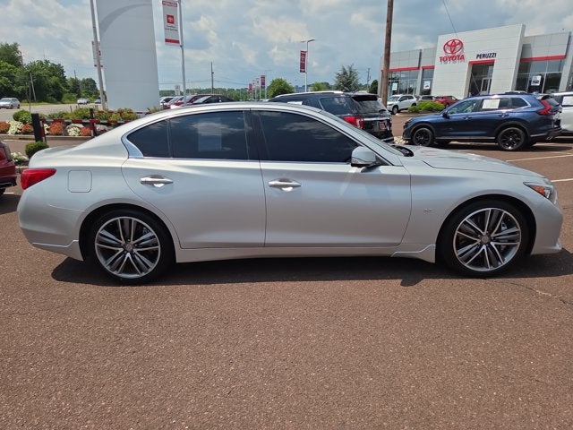 2015 INFINITI Q50 Sport