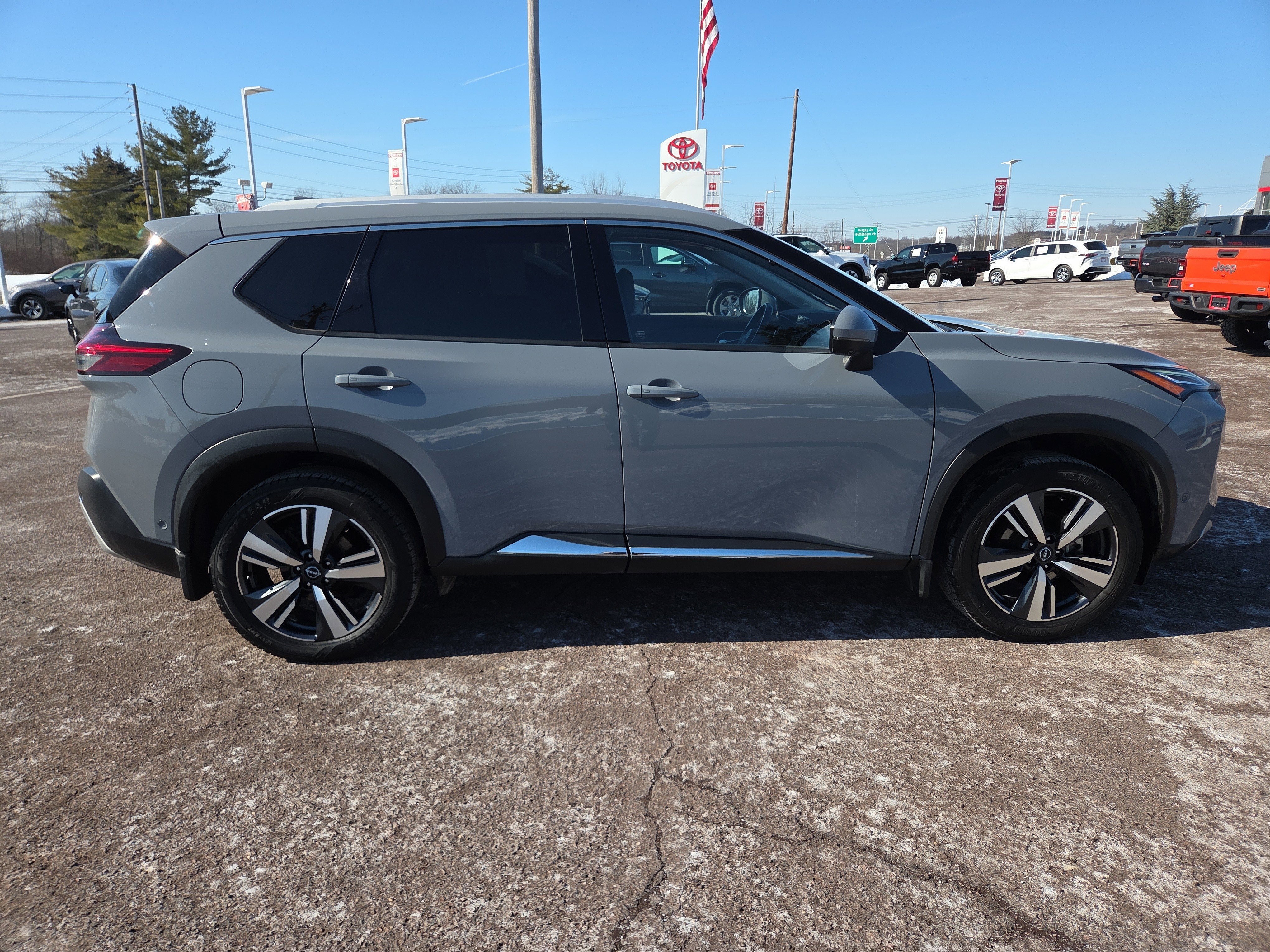 2022 Nissan Rogue Platinum