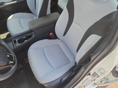 2019 Toyota Prius LE