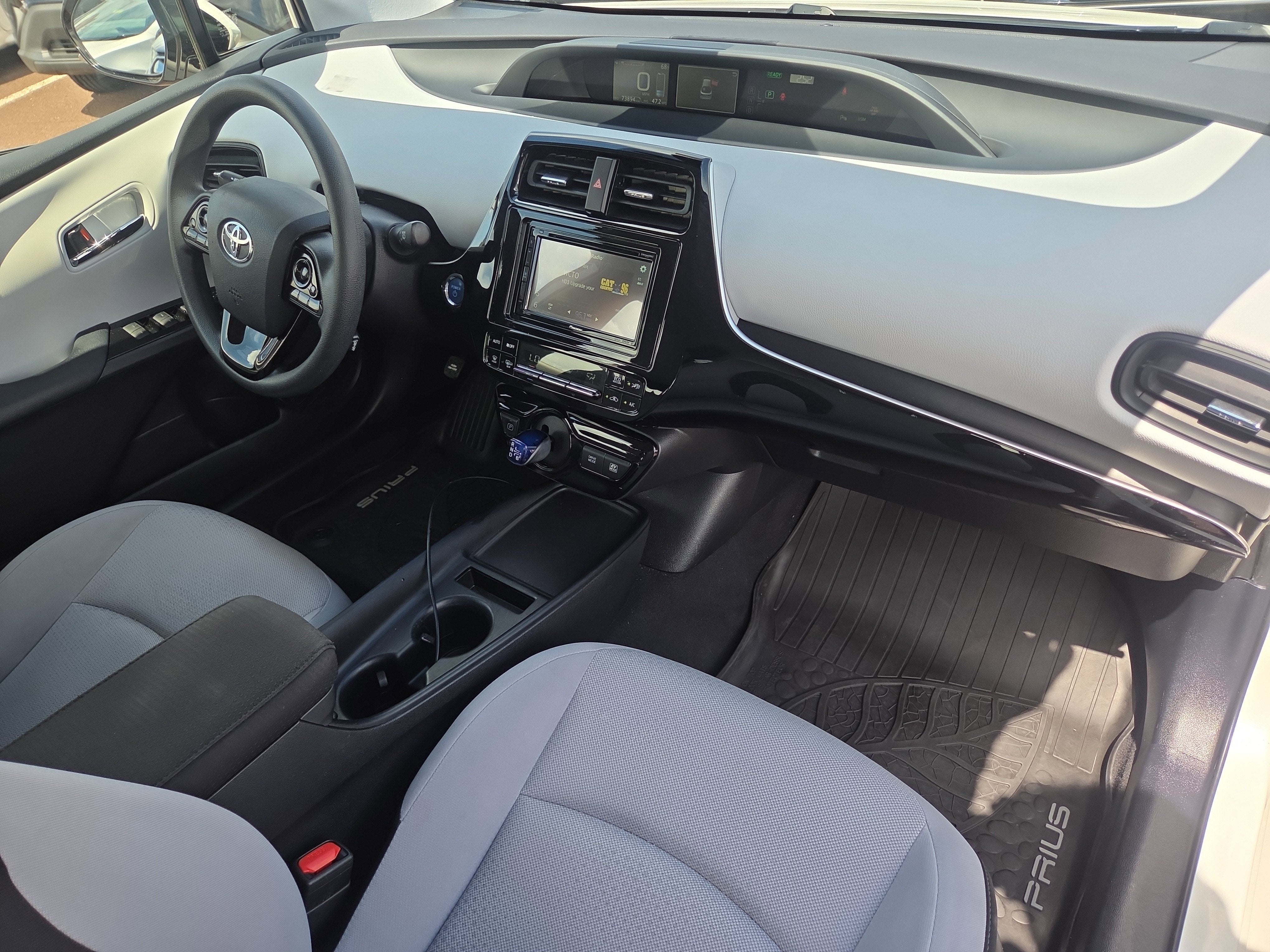 2019 Toyota Prius LE