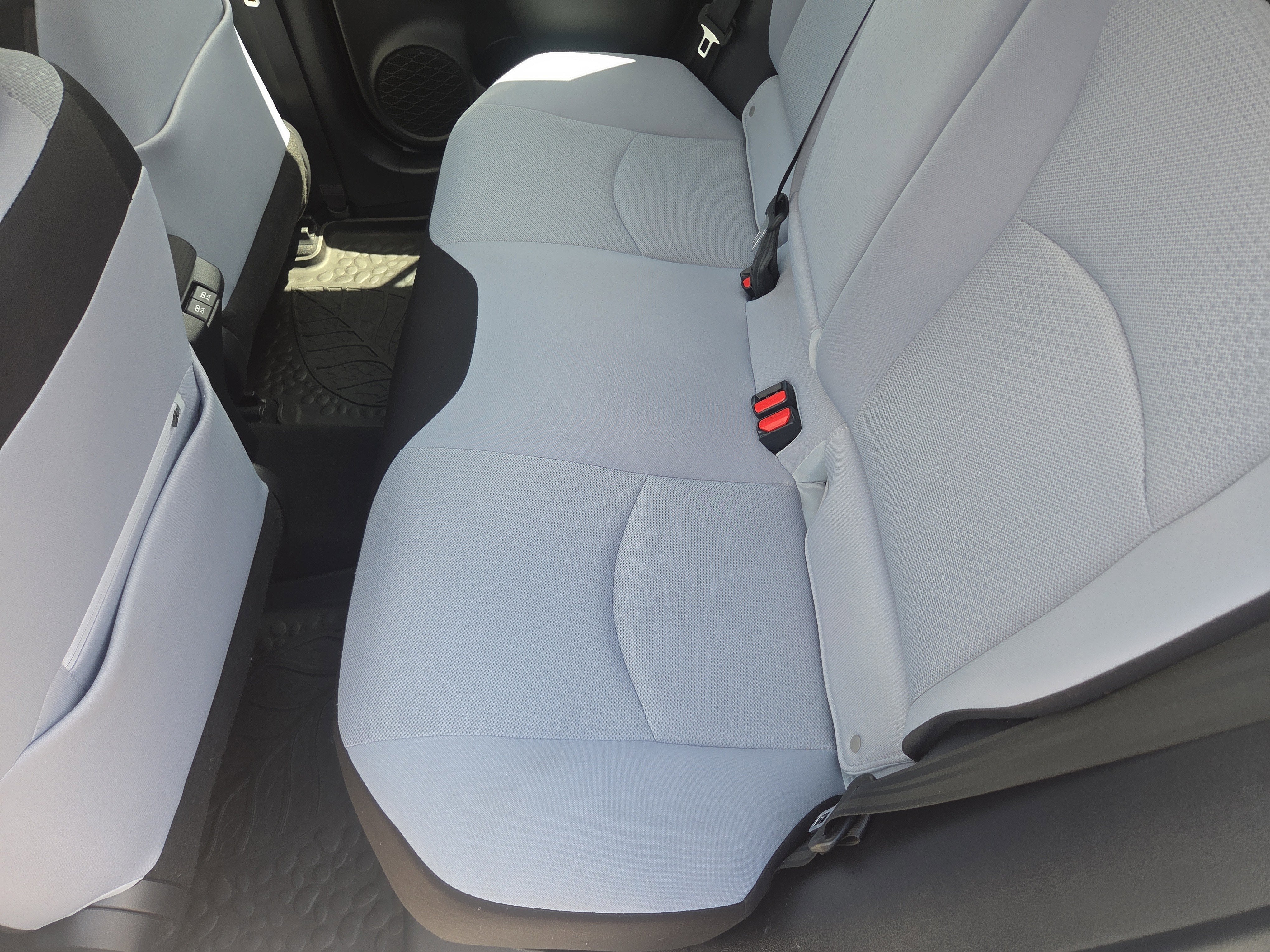 2019 Toyota Prius LE