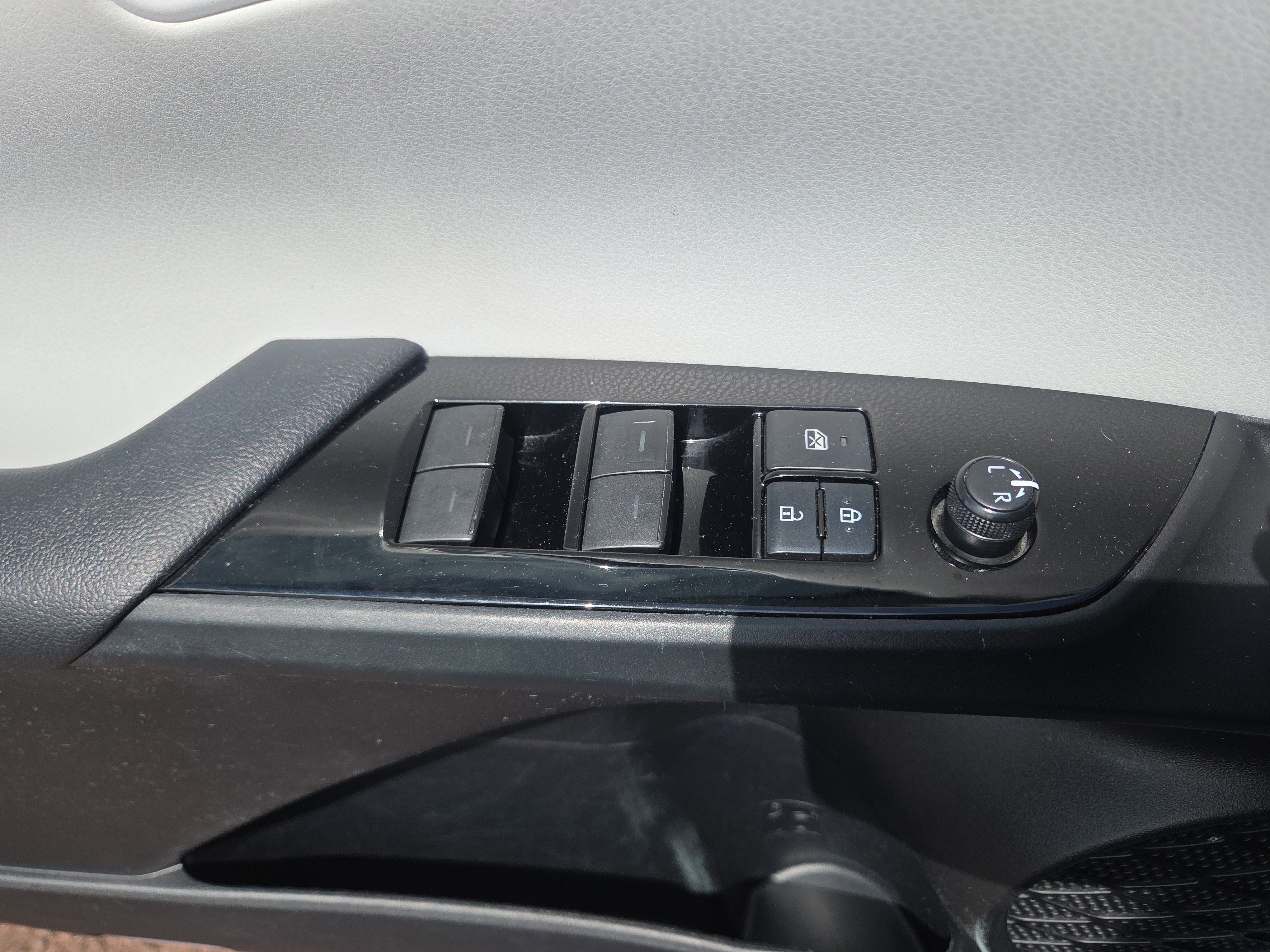 2019 Toyota Prius LE