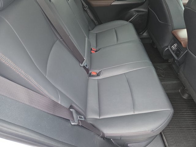 2024 Toyota Venza XLE
