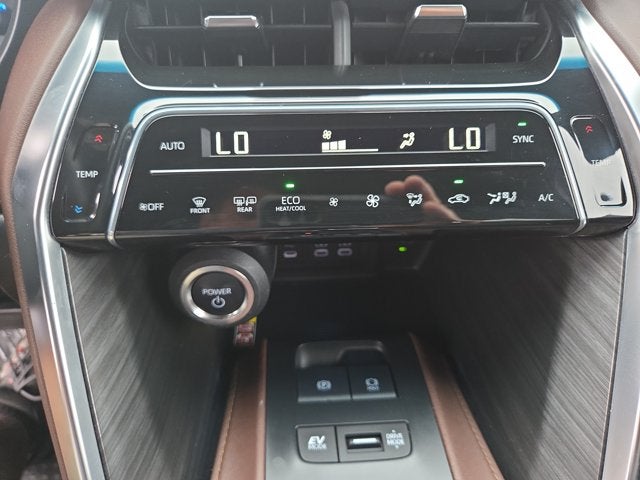 2024 Toyota Venza XLE