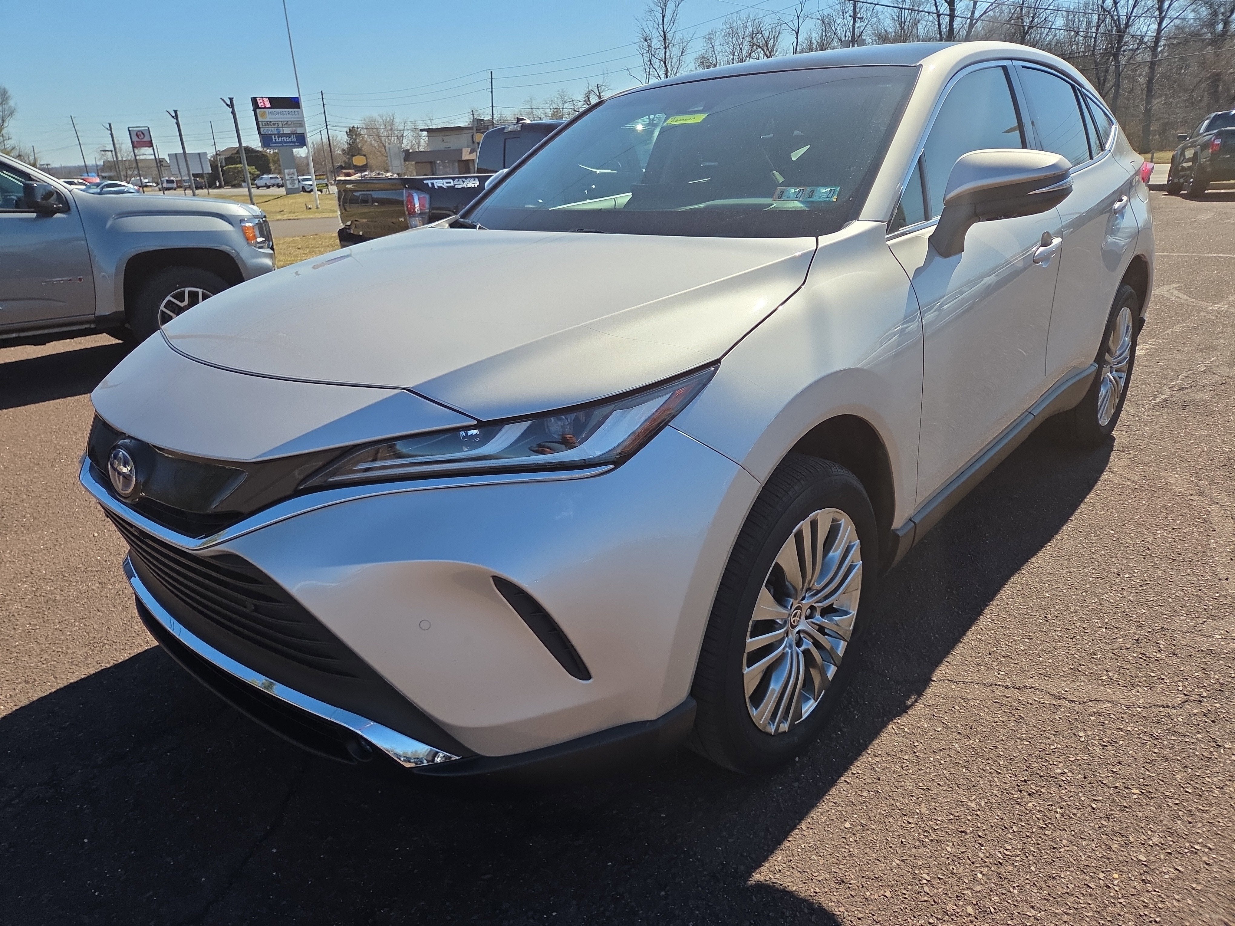 2023 Toyota Venza LE