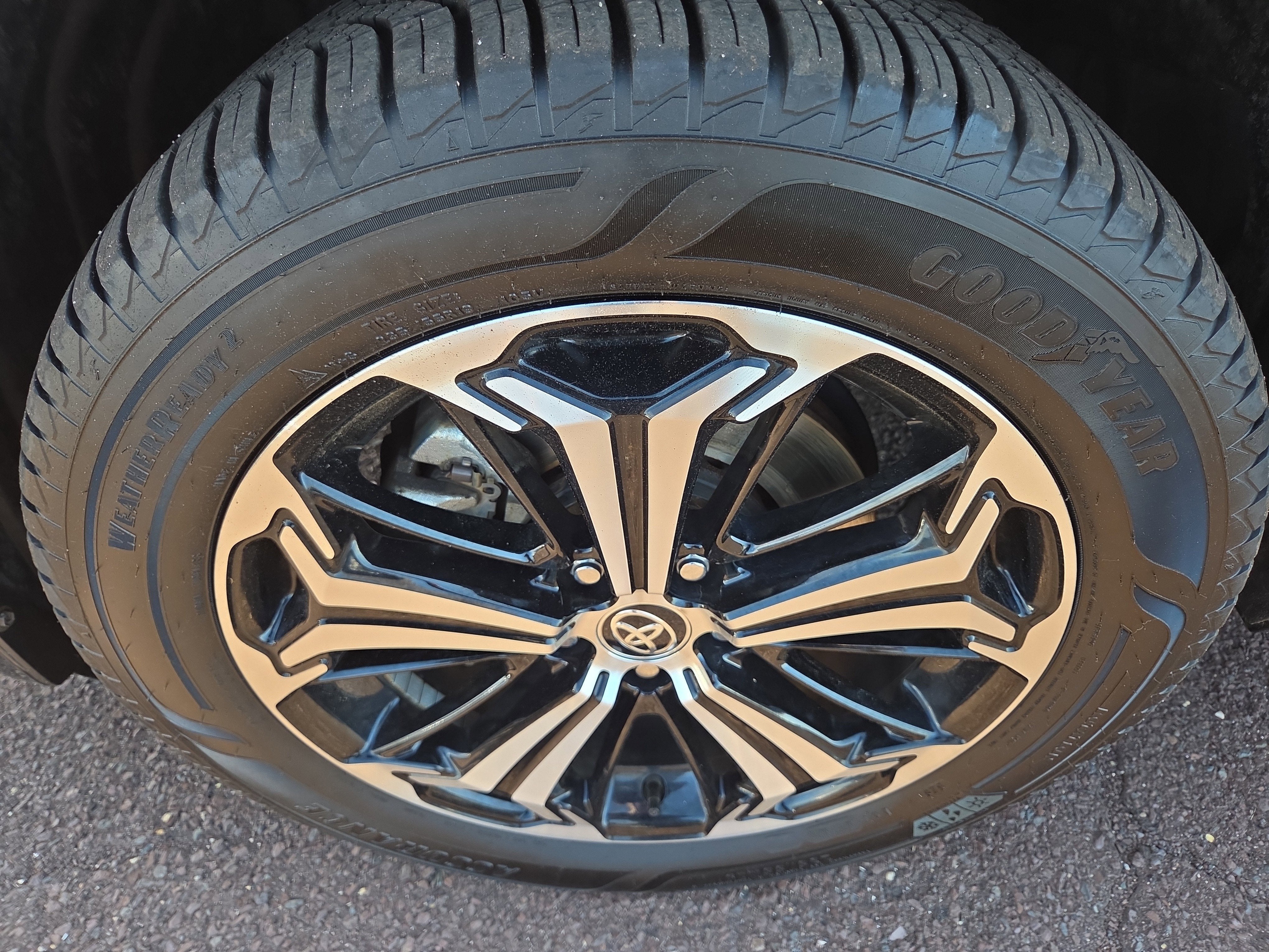 2024 Toyota RAV4 Prime XSE