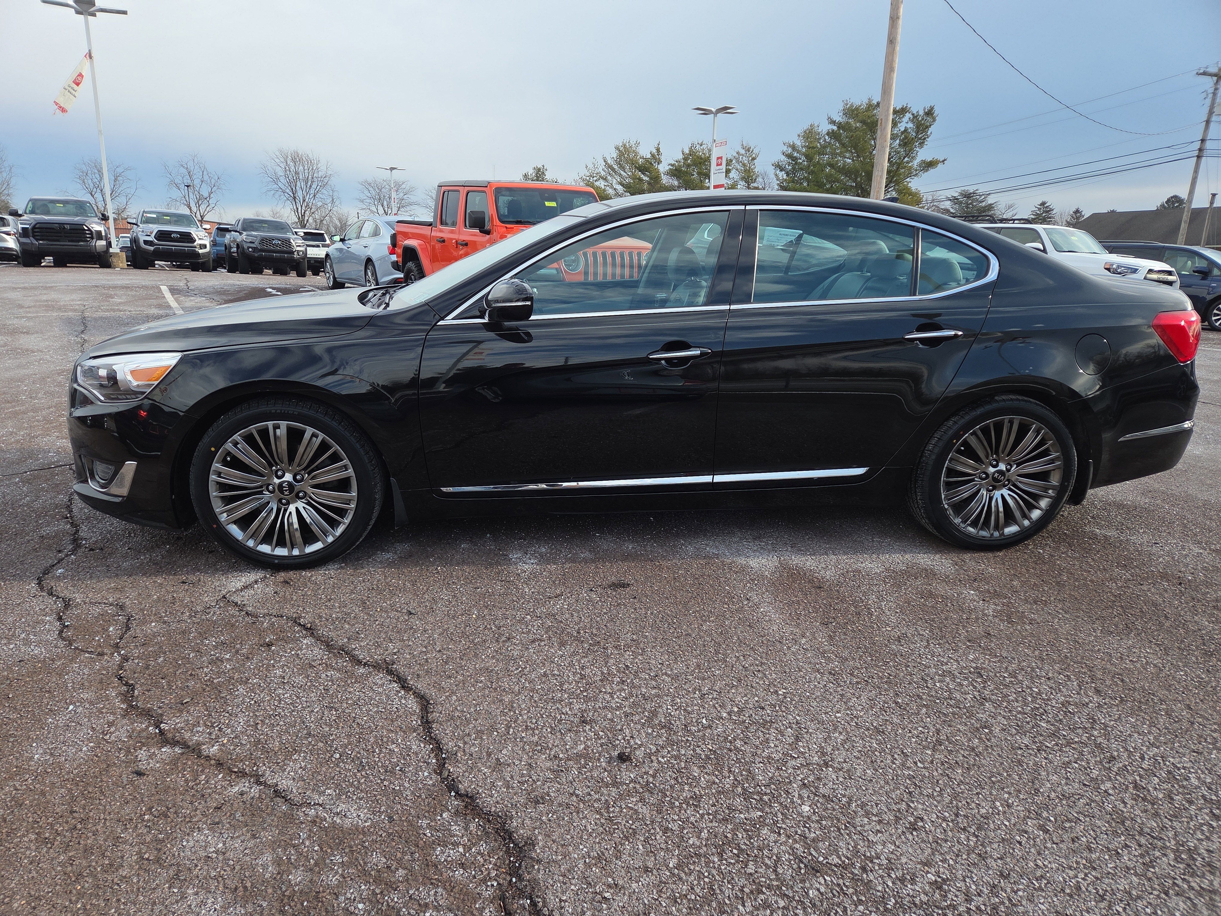 2014 Kia Cadenza Limited