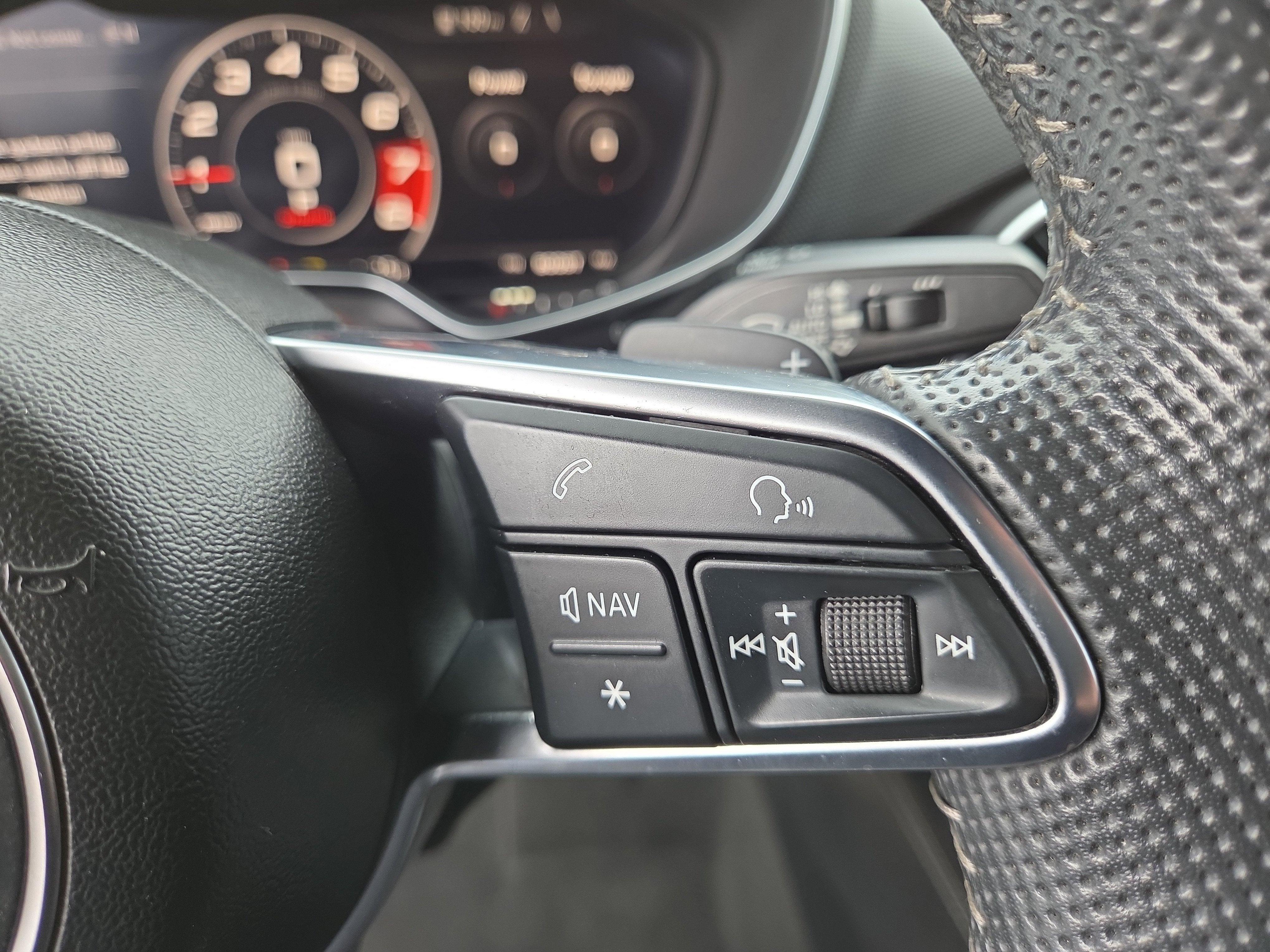 2019 Audi TT Roadster 45 TFSI quattro