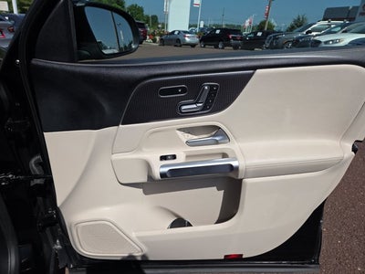 2021 Mercedes-Benz GLB 250 GLB 250