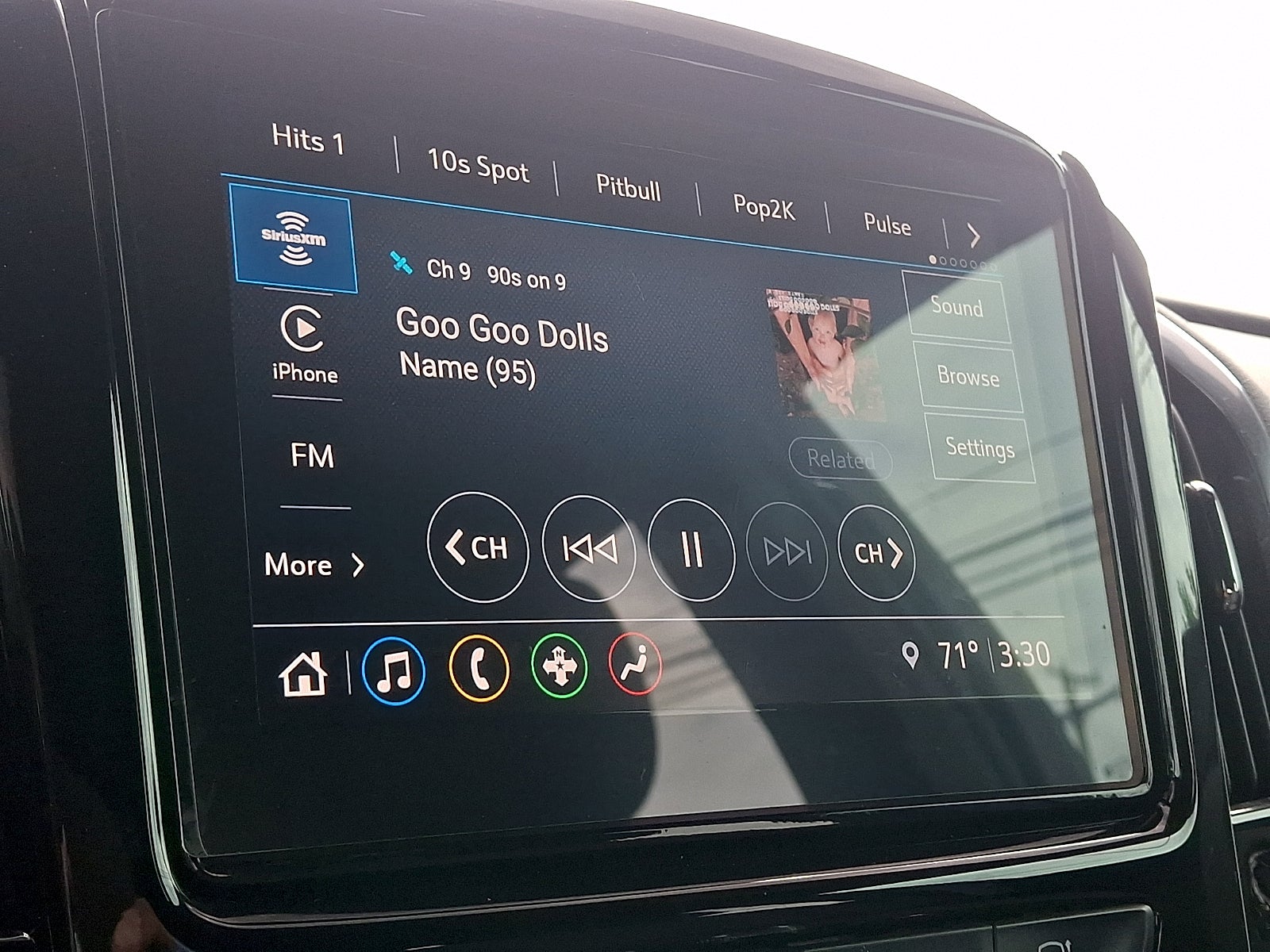 2023 Chevrolet Traverse AWD LT Cloth