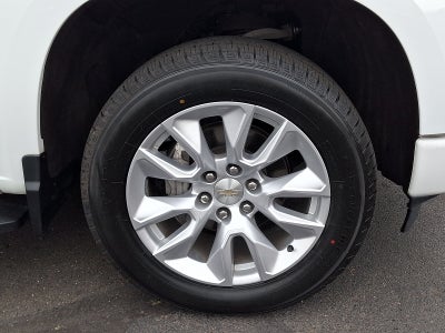 2023 Chevrolet Silverado 1500 4WD Crew Cab Short Bed Custom