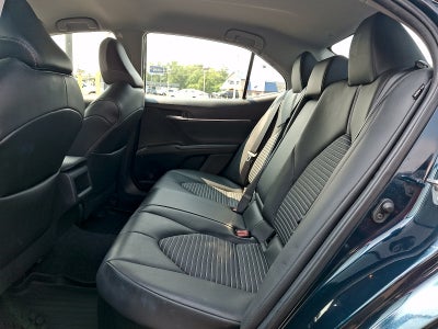 2021 Toyota Camry SE Hybrid