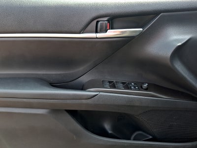 2021 Toyota Camry SE Hybrid