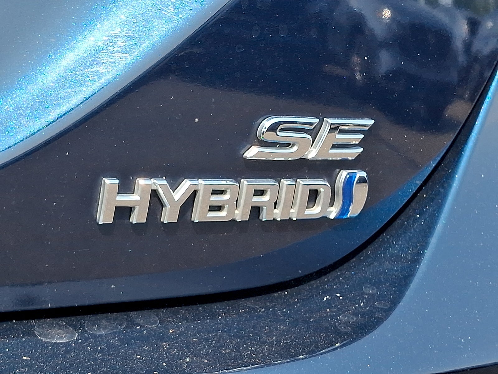 2021 Toyota Camry SE Hybrid