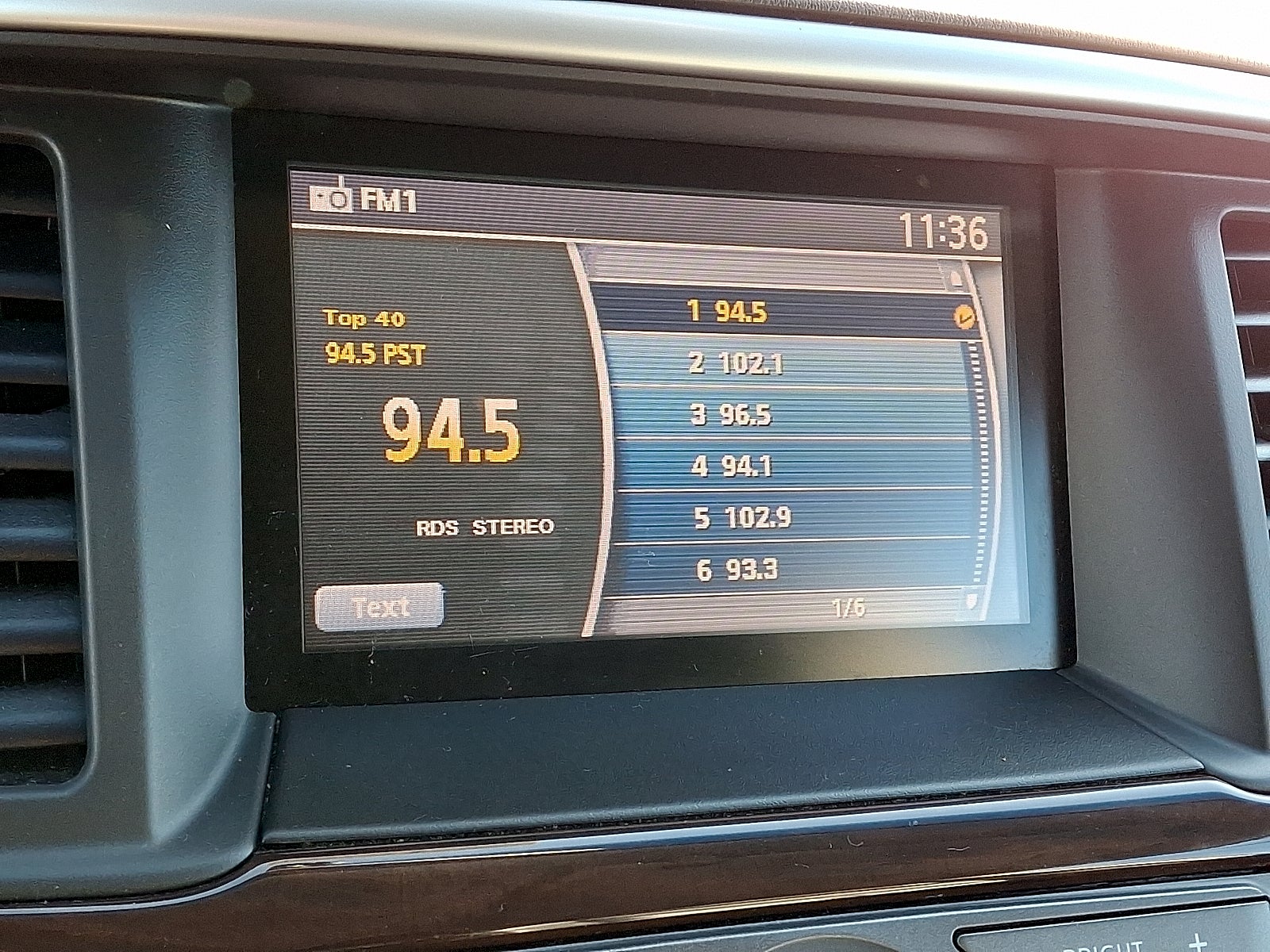 2016 Nissan Pathfinder SL