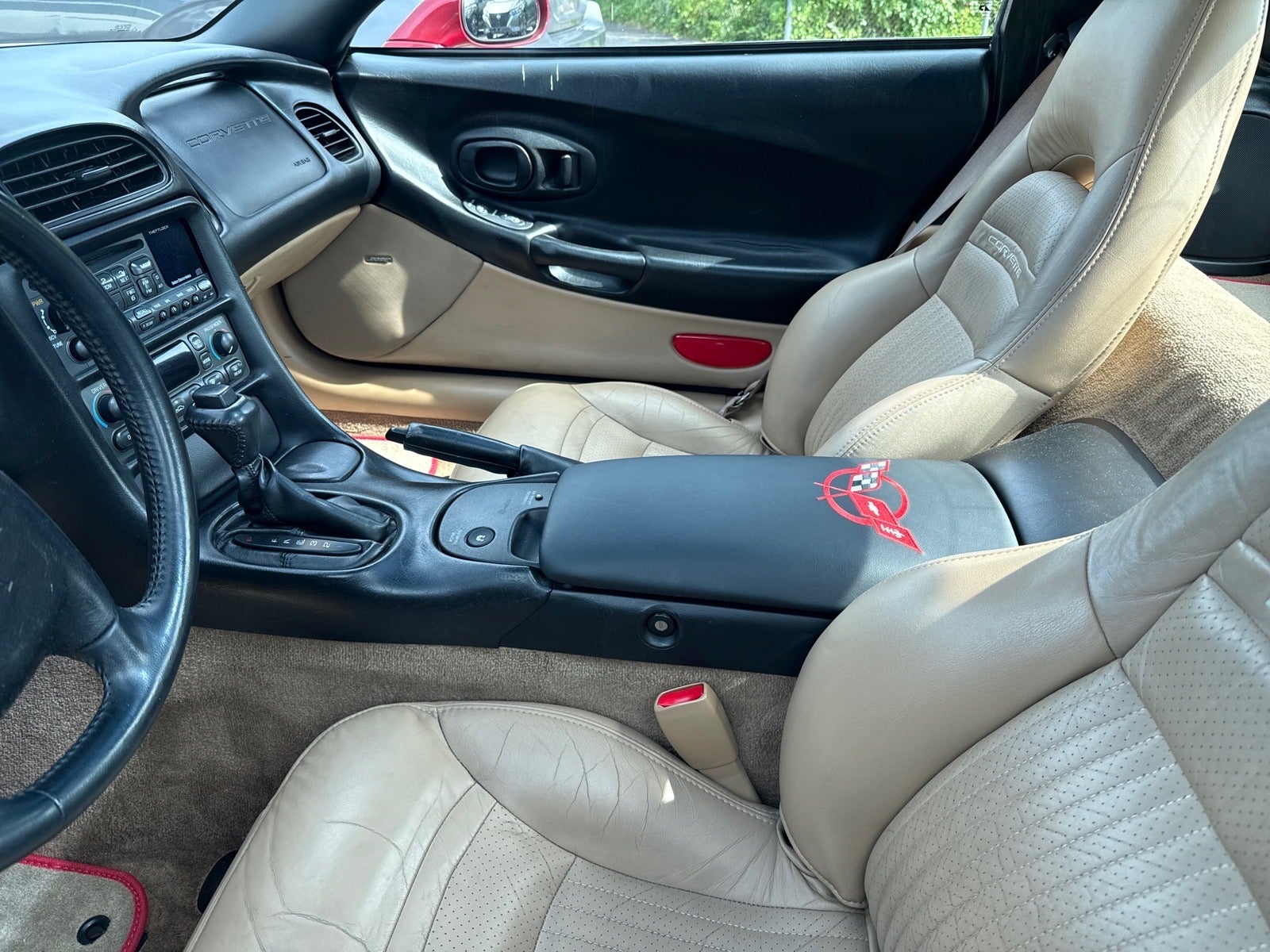2004 Chevrolet Corvette 2dr Cpe