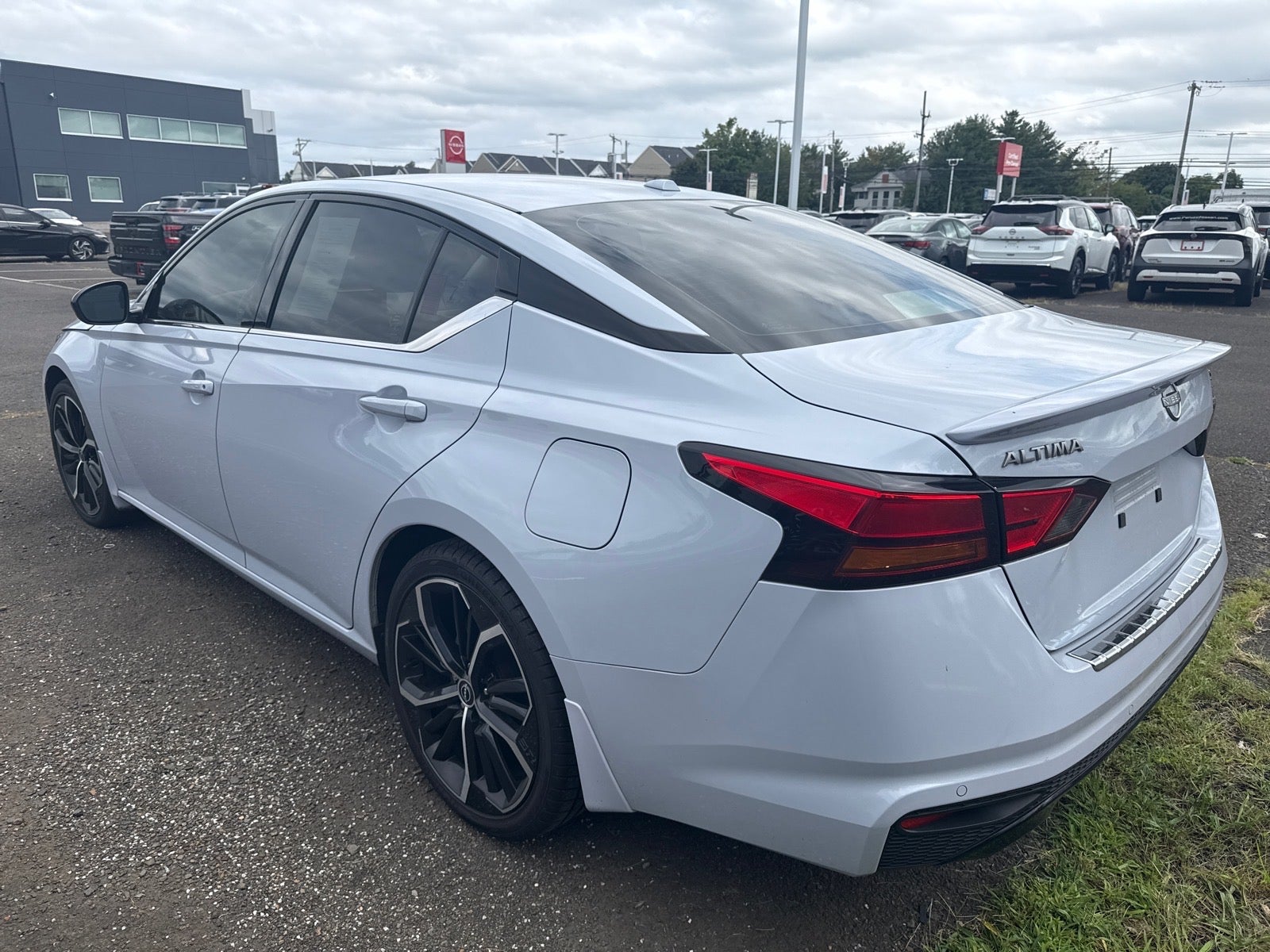 2023 Nissan Altima 2.5 SR