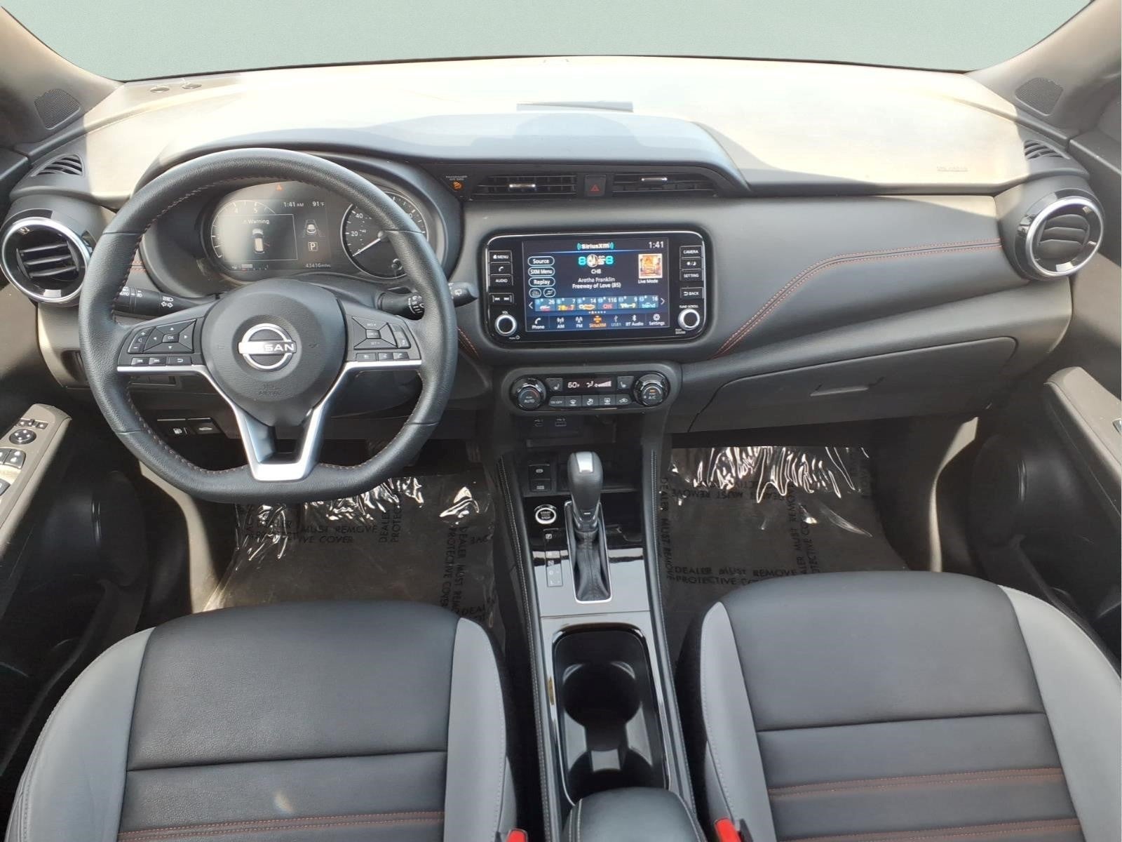 2023 Nissan Kicks SR