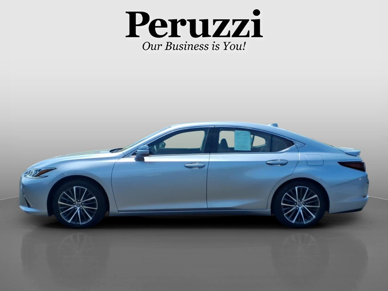 2022 Lexus ES 350 Base