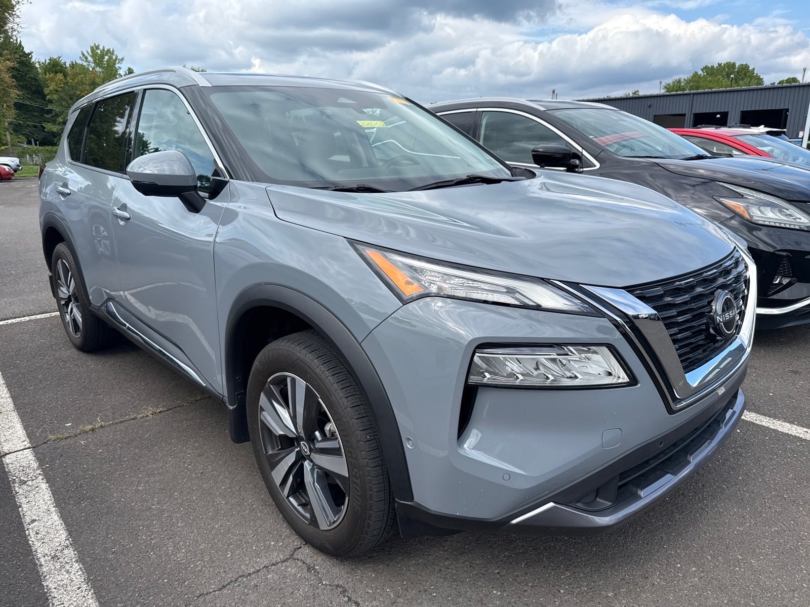 2023 Nissan Rogue SL