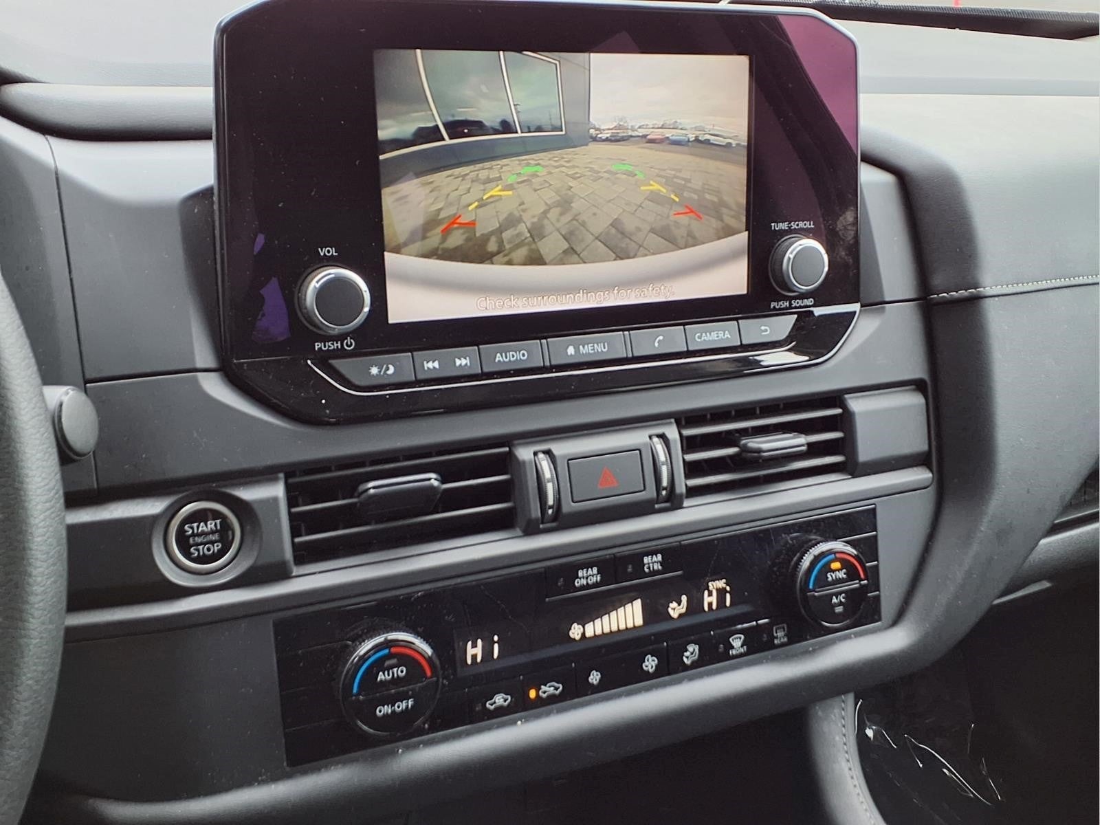 2023 Nissan Pathfinder S